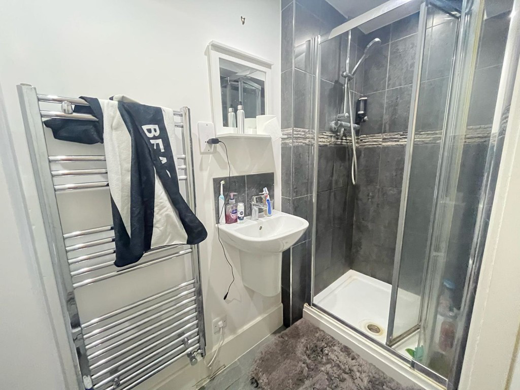 Clarendon Park, Wheatsheaf Court, LE2, photo 13