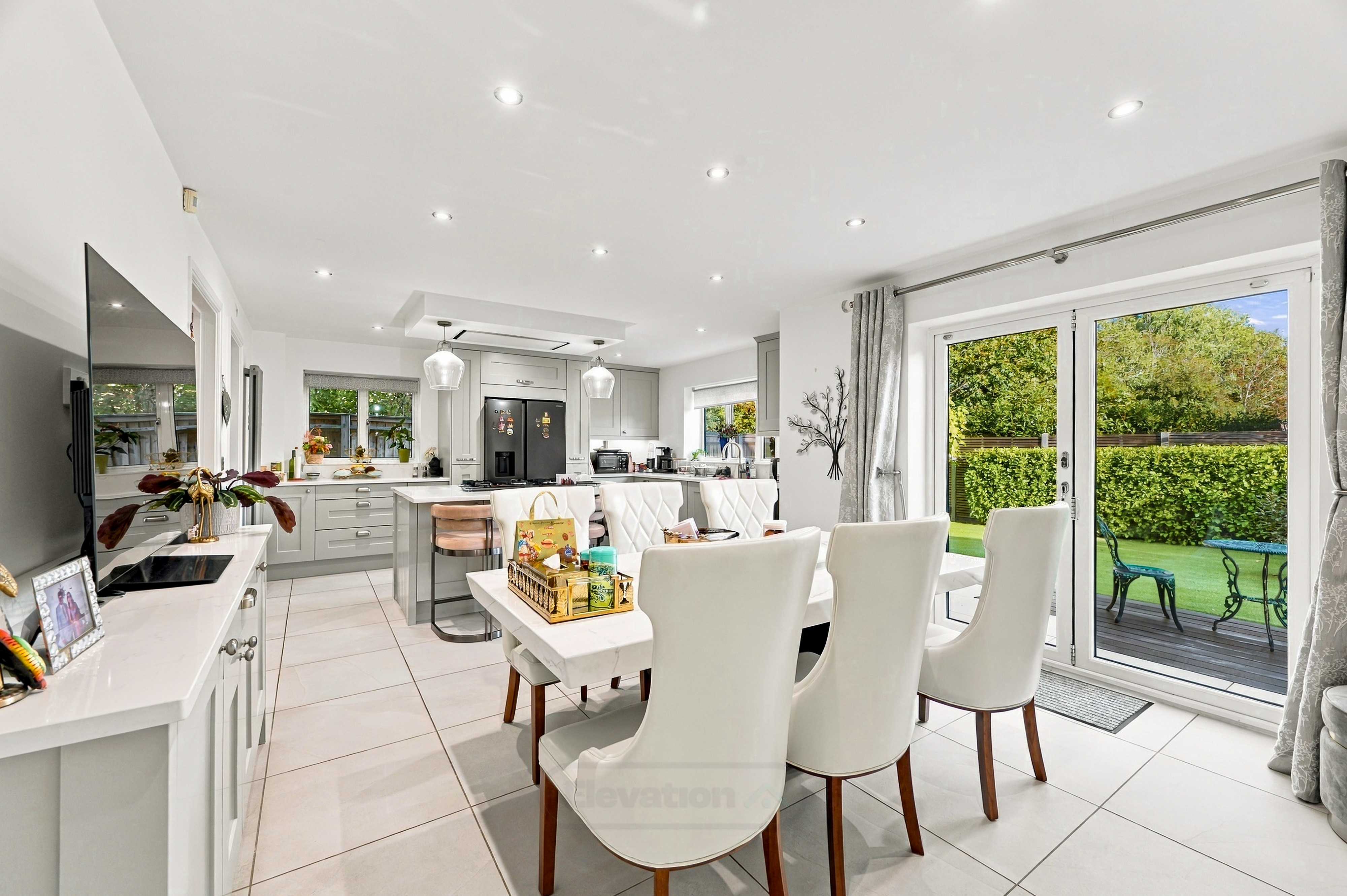 Gainsborough Close, Grange Farm, MK8, photo 2