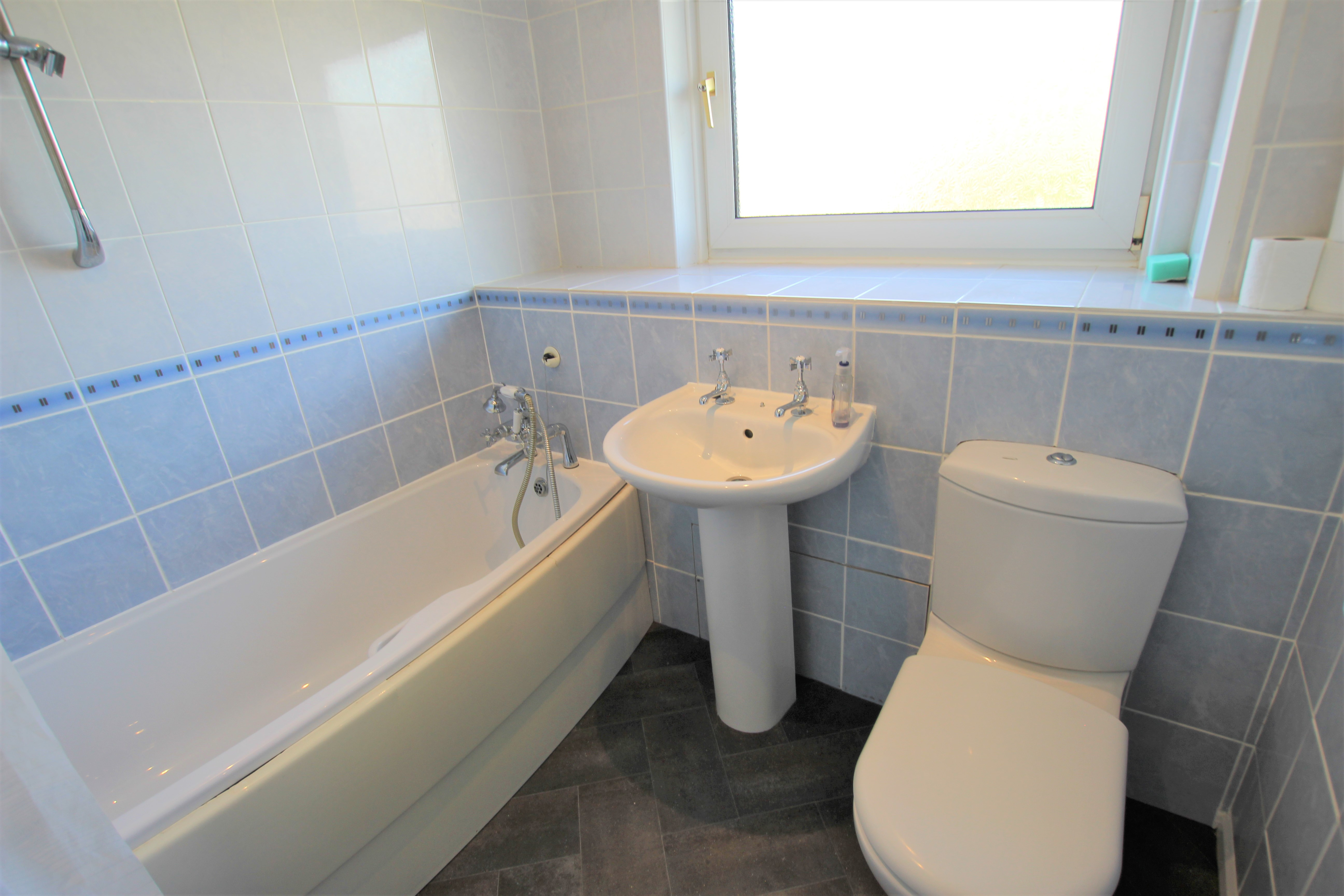 Milton Drive, Newport Pagnell, MK16, photo 5