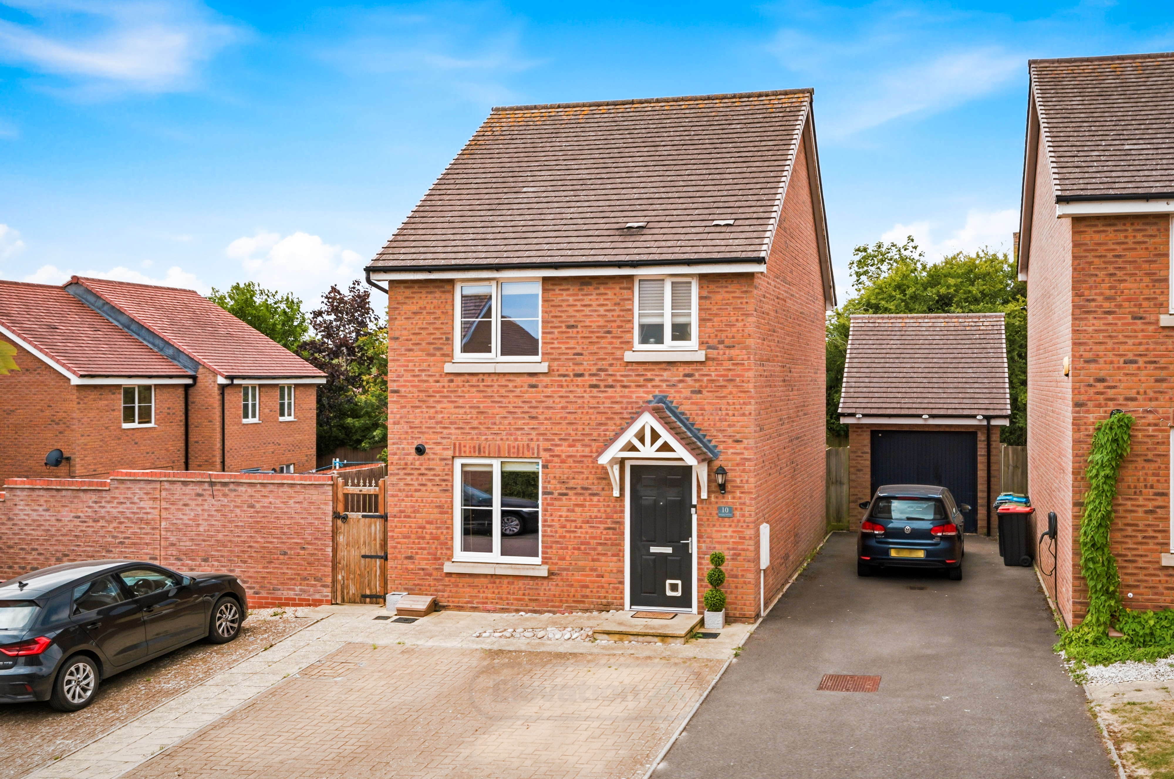 Greylag Gardens, Shenley Brook End, MK5