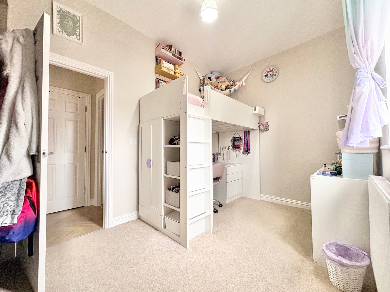 Newport Road, New Bradwell, MK13, photo 12