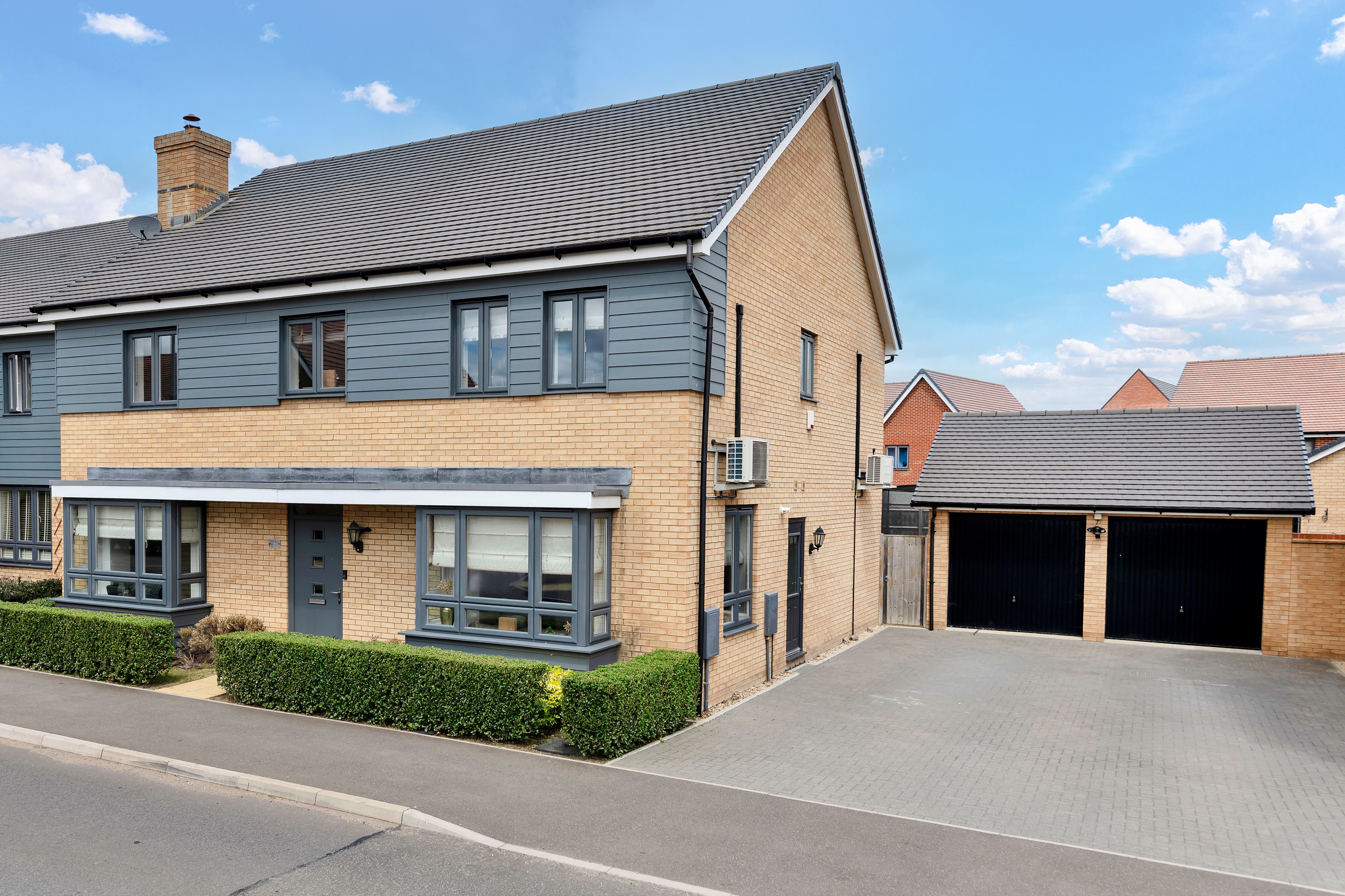 Burgoyne Avenue, Wootton, MK43