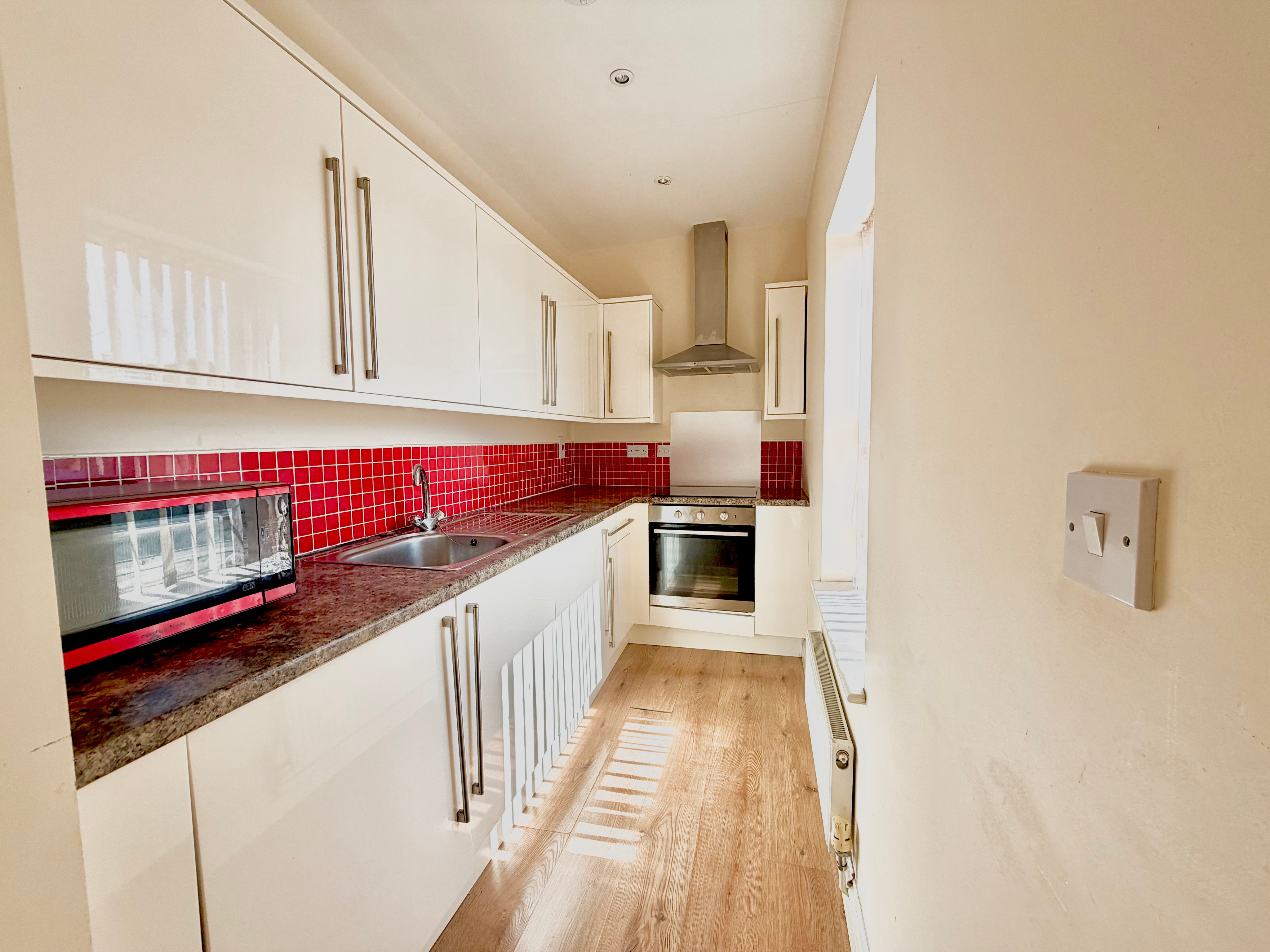 Newport Road, New Bradwell, MK13, photo 2