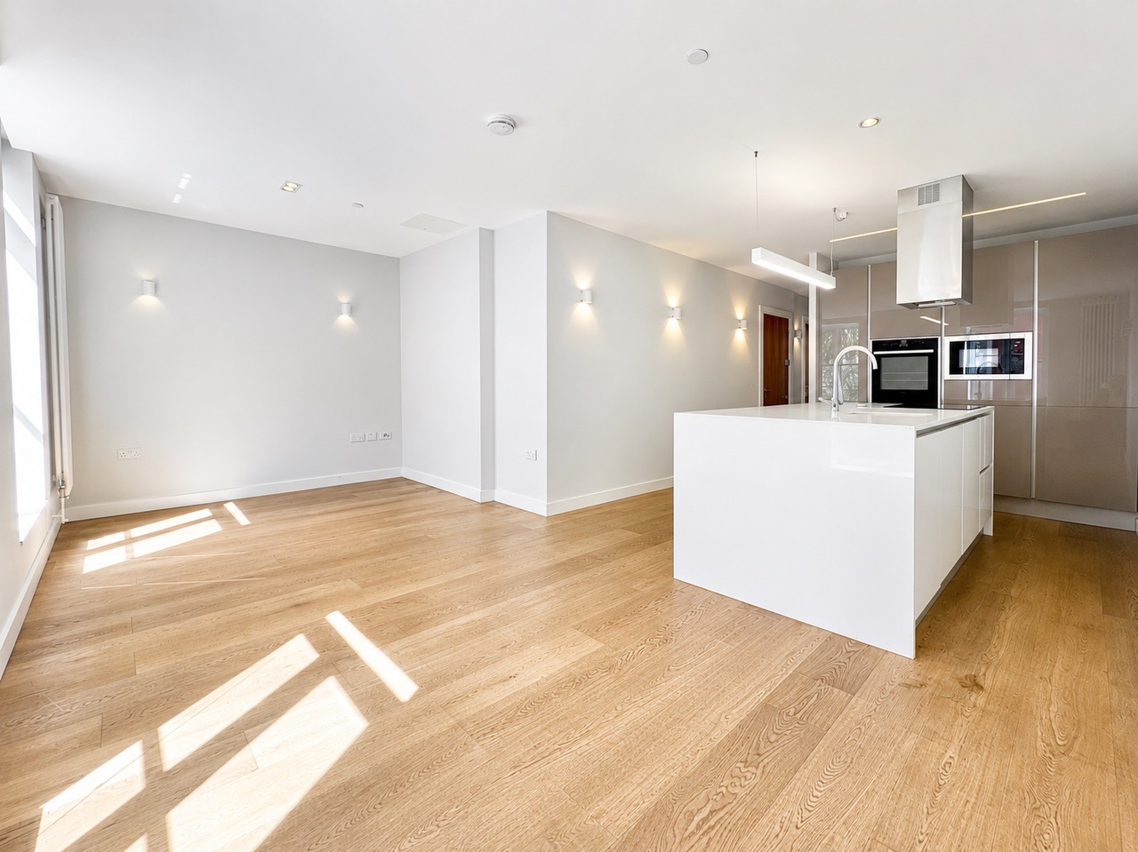 Upper Fourth Street, 258 Upper Fourth Street, MK9, photo 5