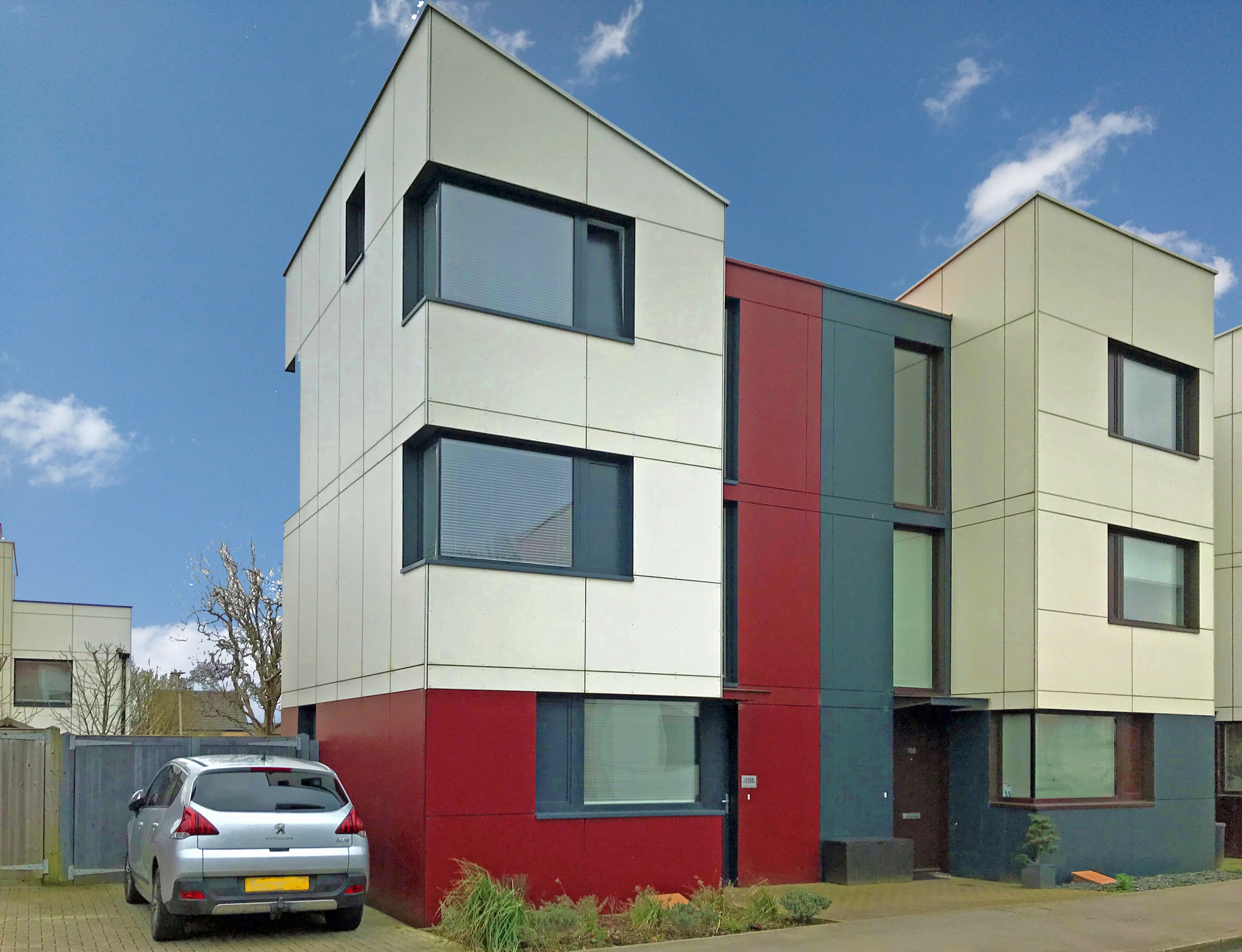 Holden Avenue, Oxley Park, MK4