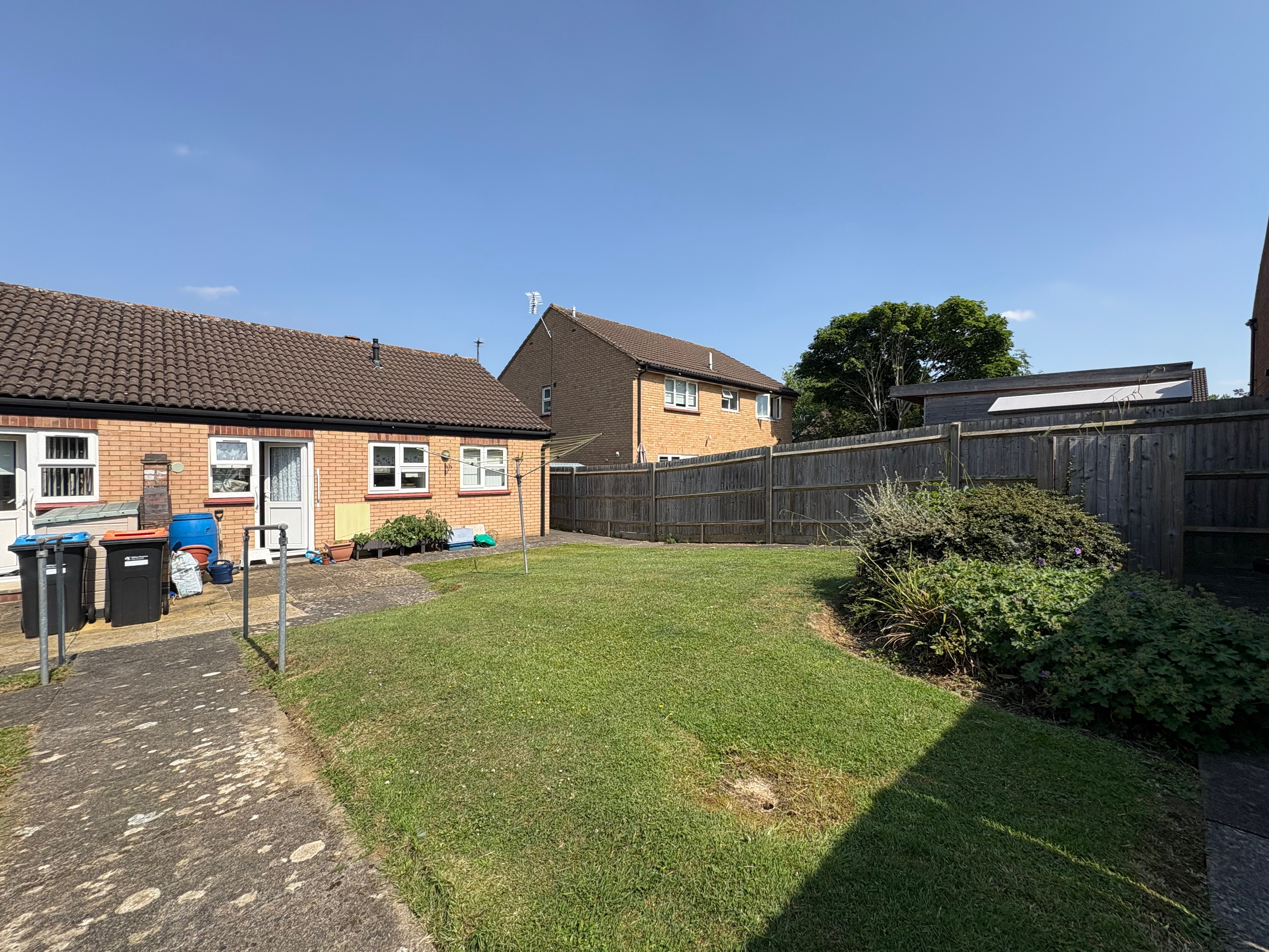 116a Germander Place Conniburrow Milton Keynes MK14 7DP, photo 12