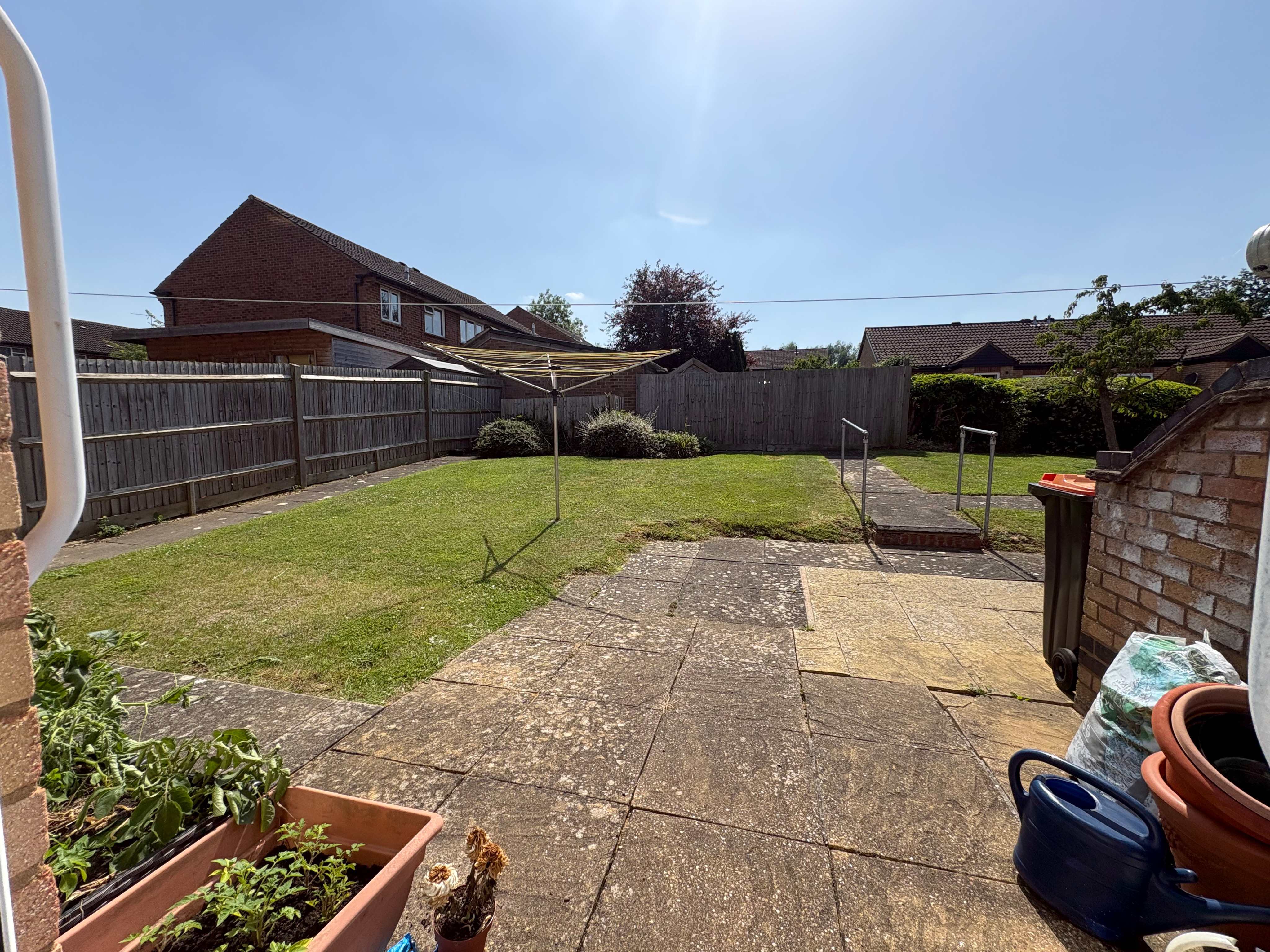 116a Germander Place Conniburrow Milton Keynes MK14 7DP, photo 3