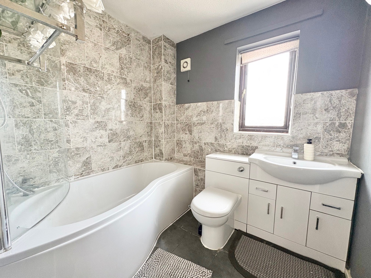 Ticehurst Close, Kents Hill, MK7, photo 5