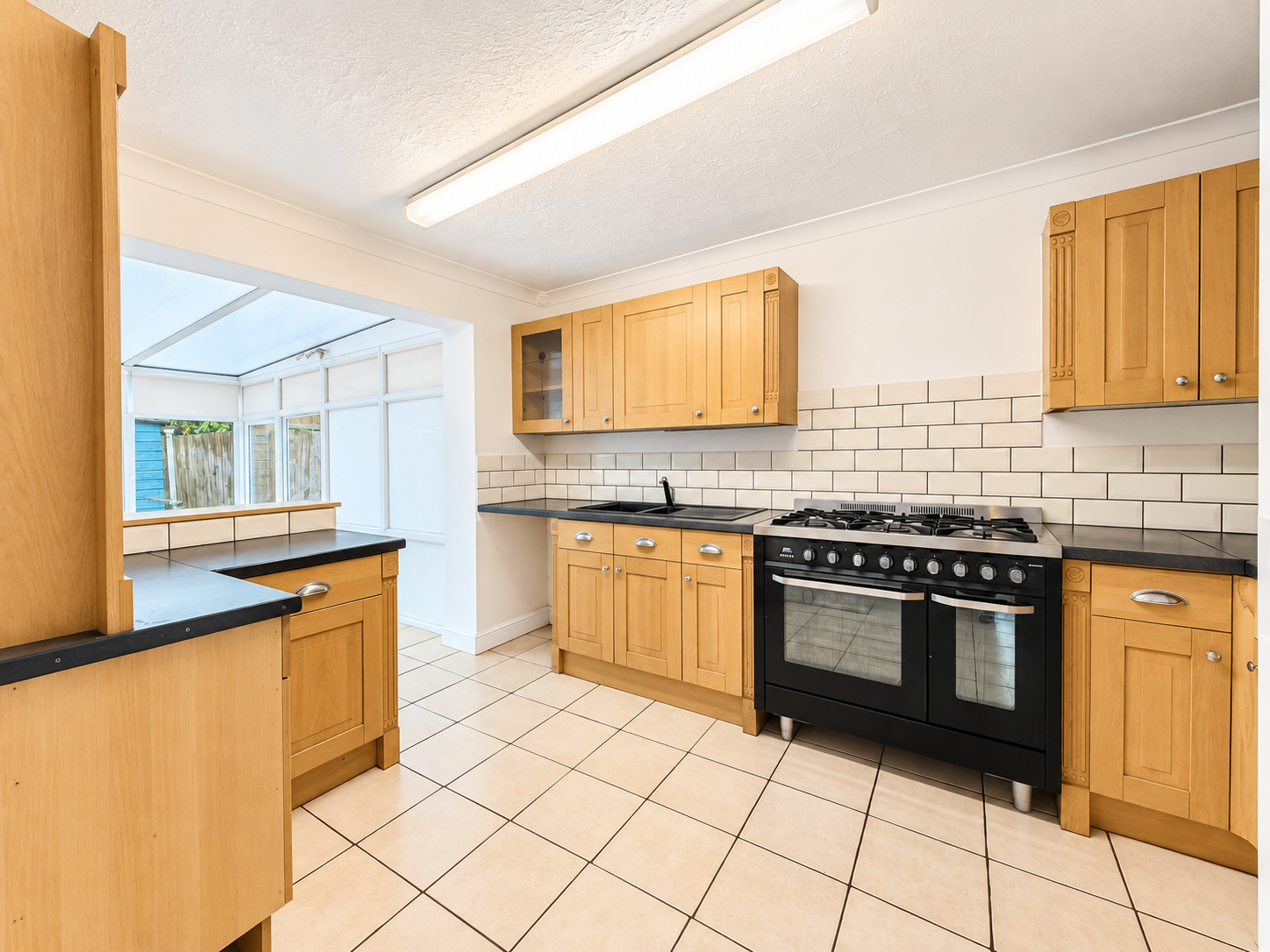 High View, Deanshanger, MK19, photo 4