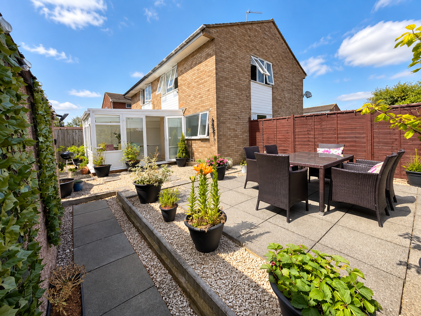 High View, Deanshanger, MK19, photo 3
