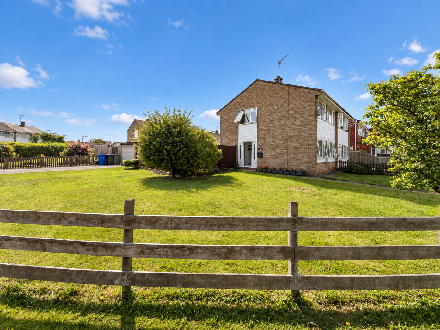 High View, Deanshanger, MK19