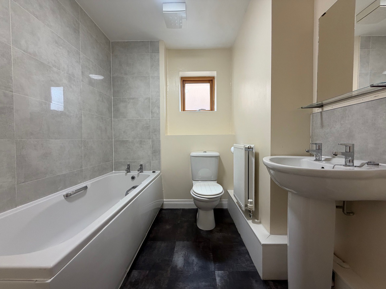 Countess Way, Broughton, MK10, photo 12