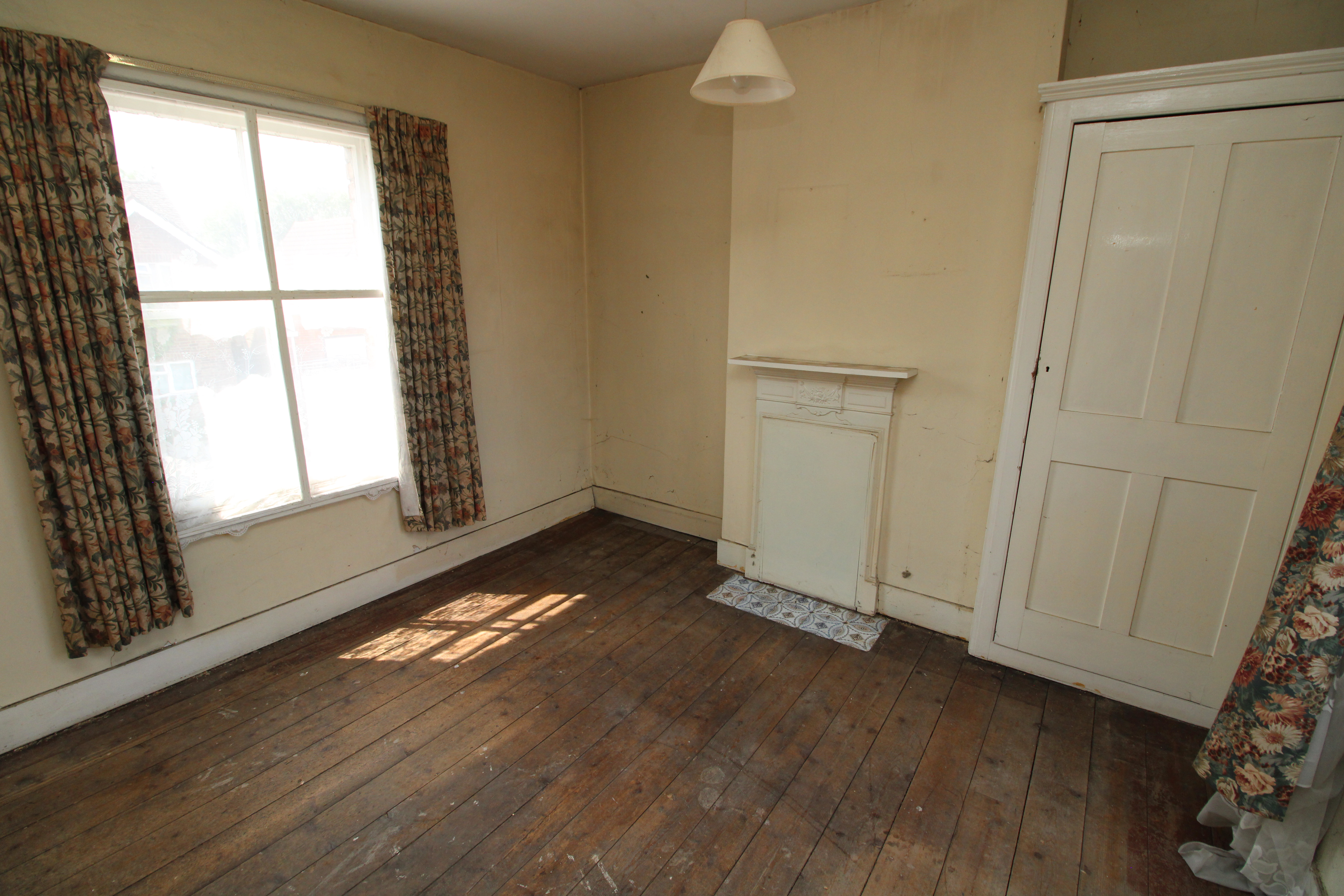 High Street, Clapham, MK41, photo 12