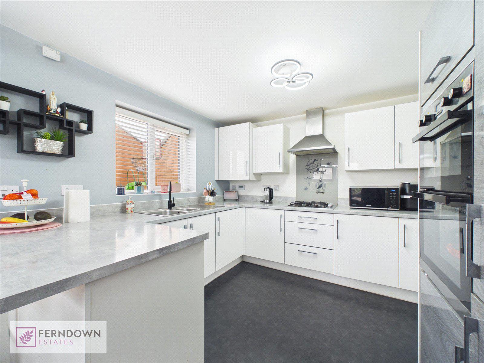 Swan Drive, Kingshurst, Birmingham, West Midlands, B37, photo 2