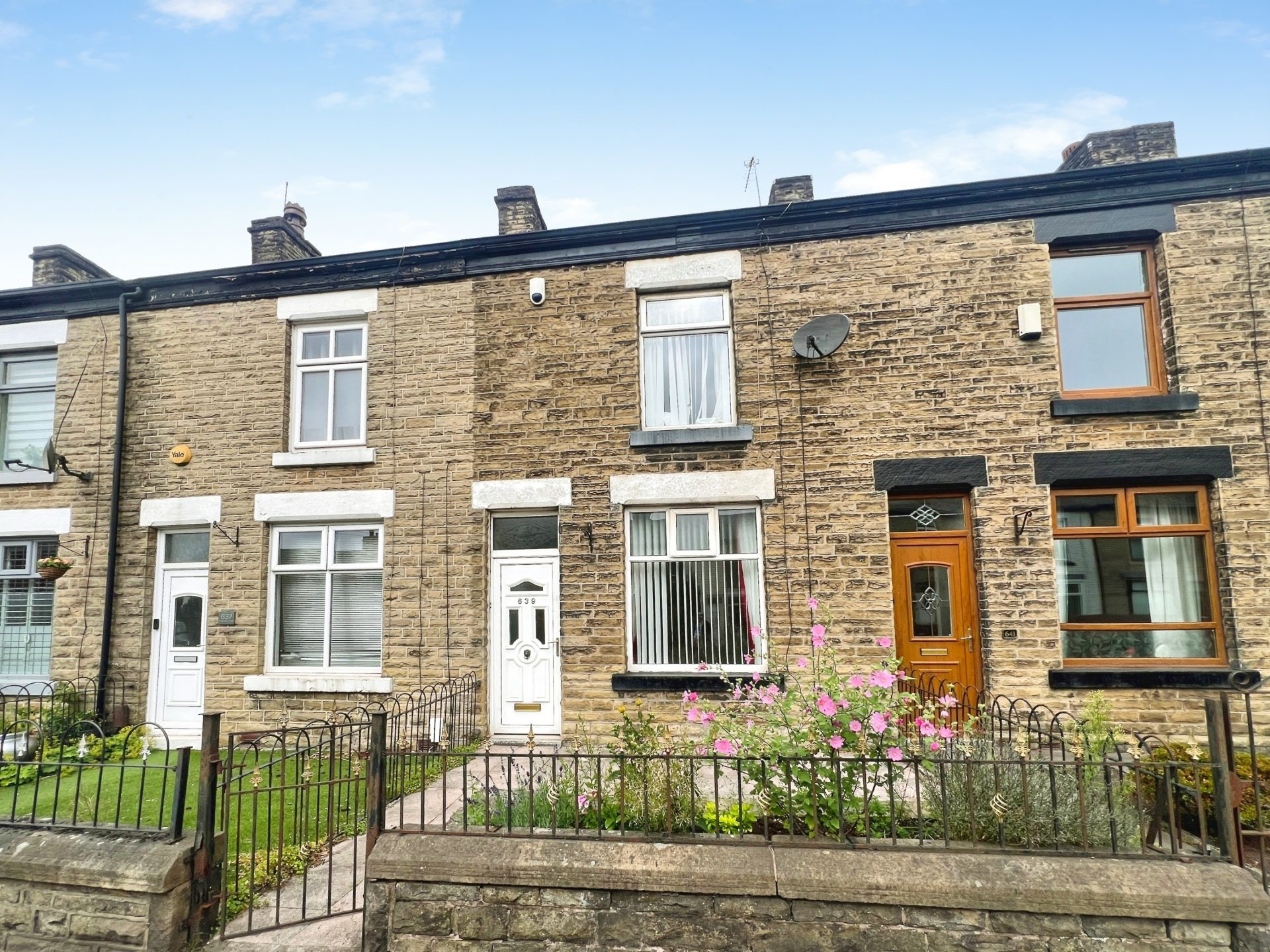 Tonge Moor Road, Tonge Moor, 2 Bed Terrace