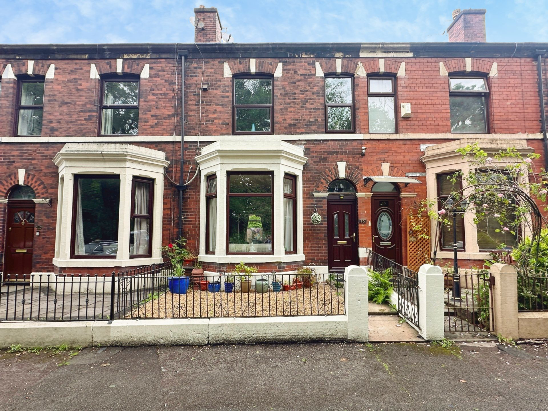 Royal Avenue, Bury