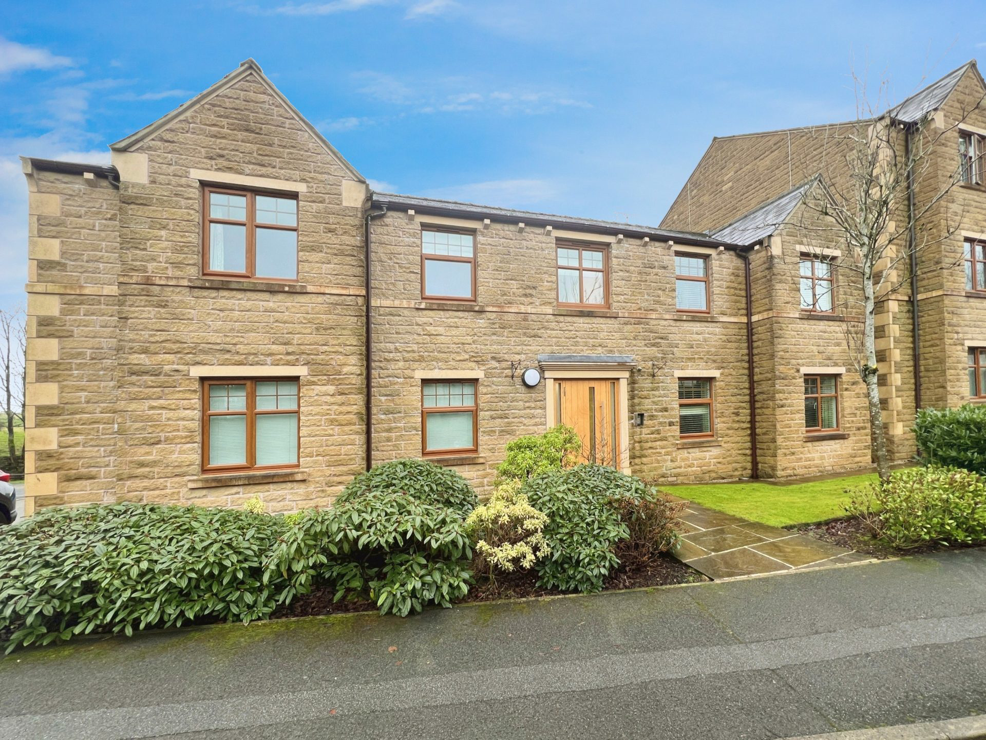 Spring Vale Edgworth, Bolton, 2 Bedroom Ground Floor Apartment