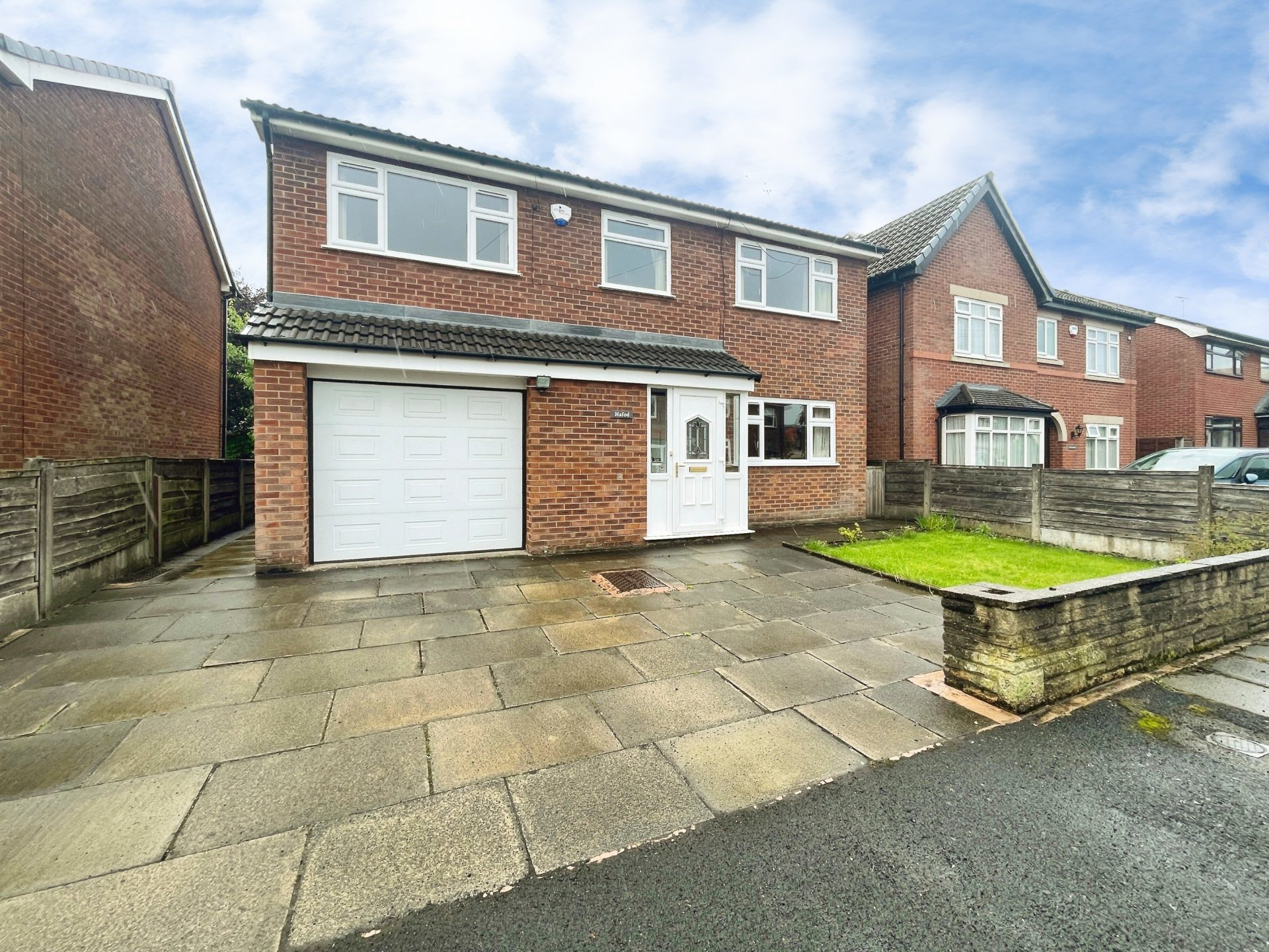 Myrtle Grove, Whitefield