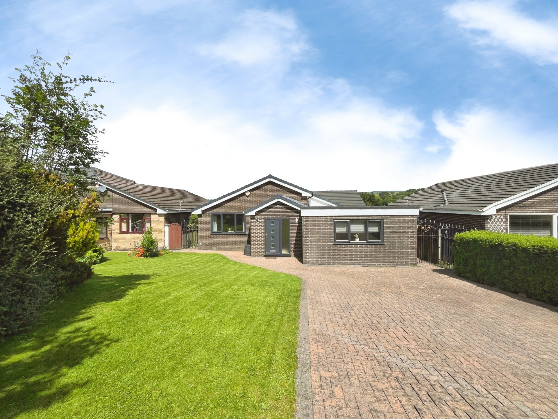 Milverton Close, Lostock
