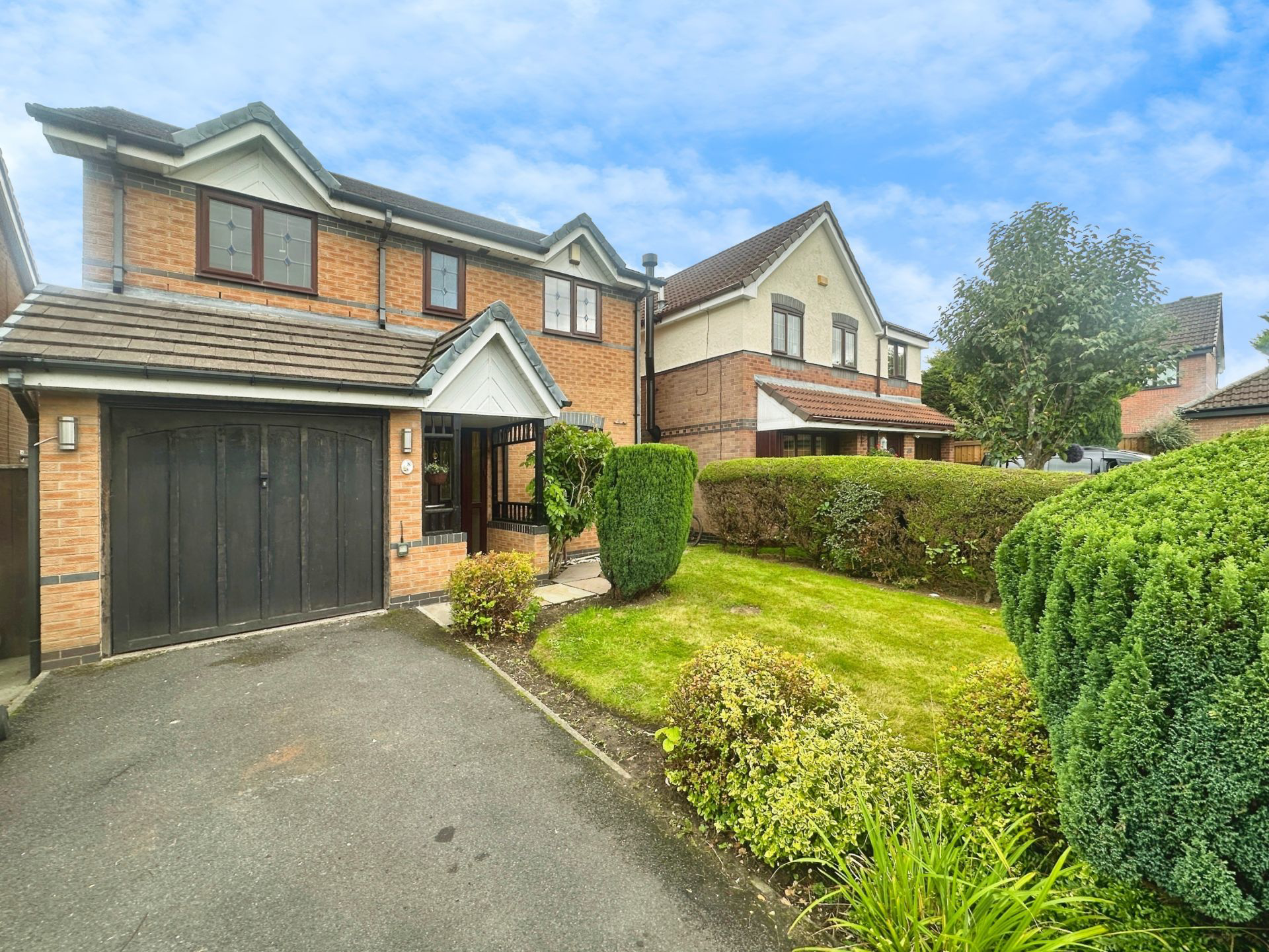 Ashwood, Stoneclough