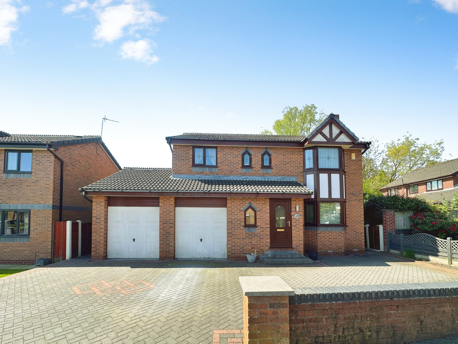 Shetland Way, Radcliffe