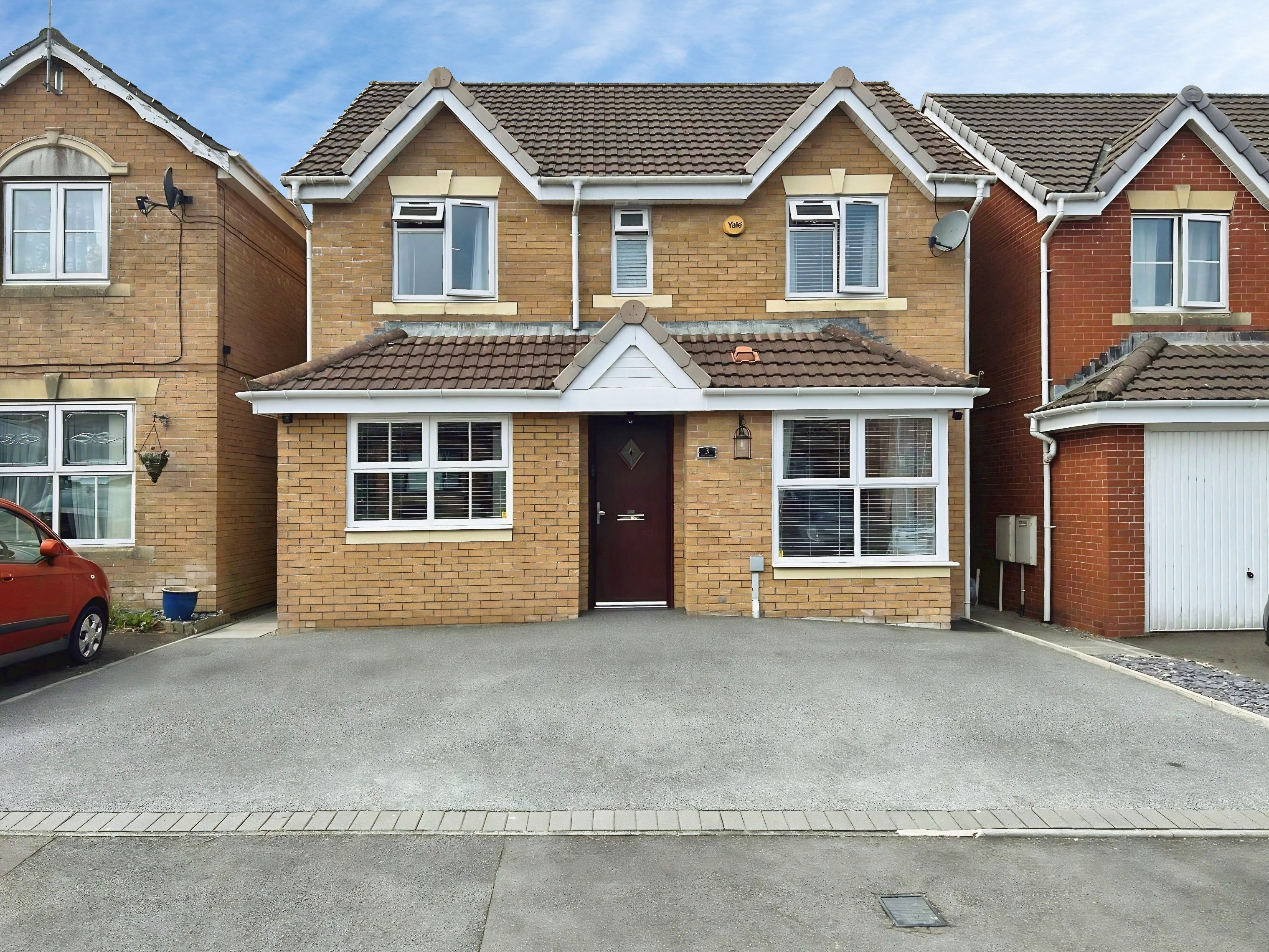 Poets Way, Llanharan, CF72
