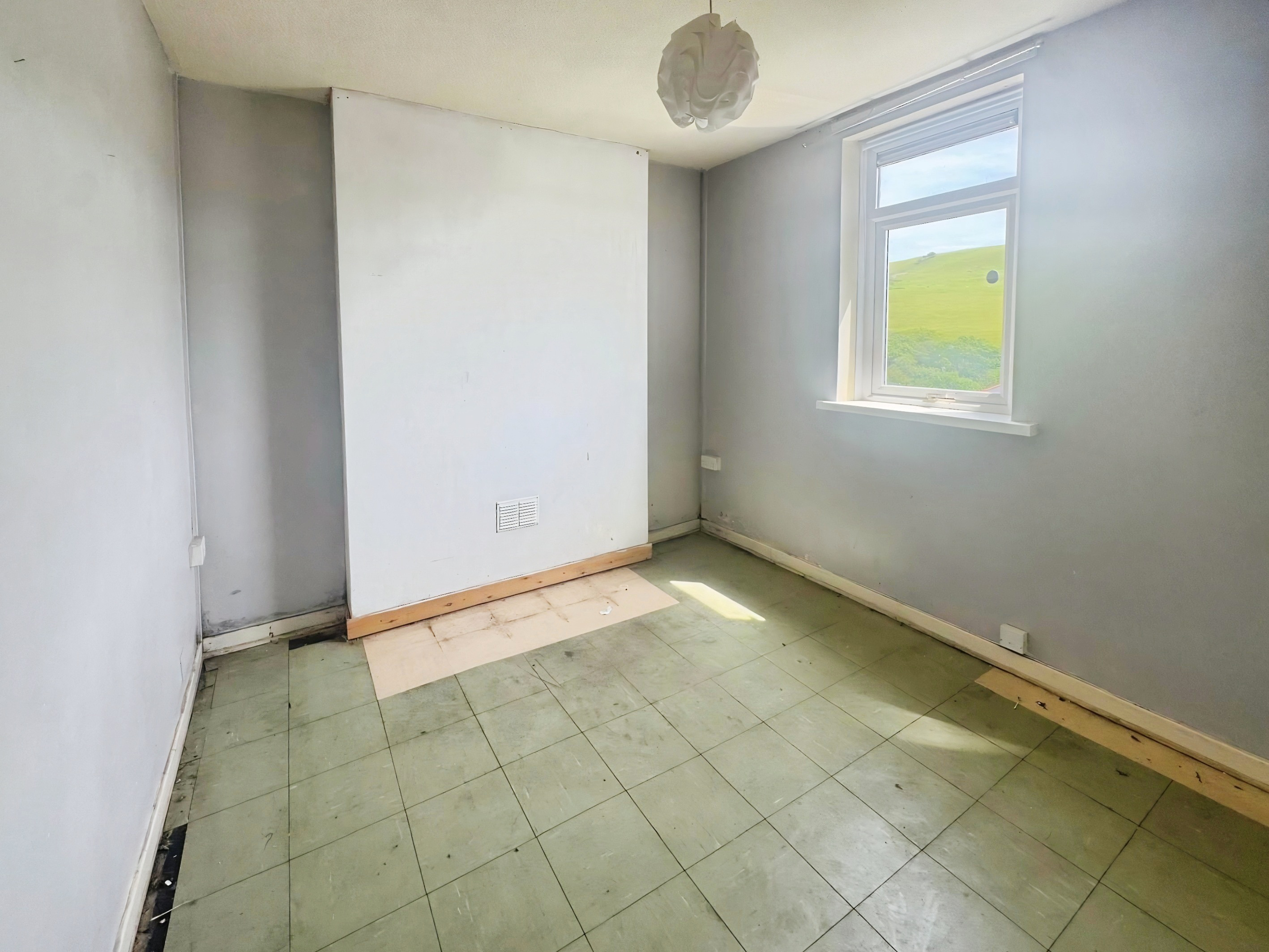 Heol Aelfryn, Pantyrawel, CF32, photo 9