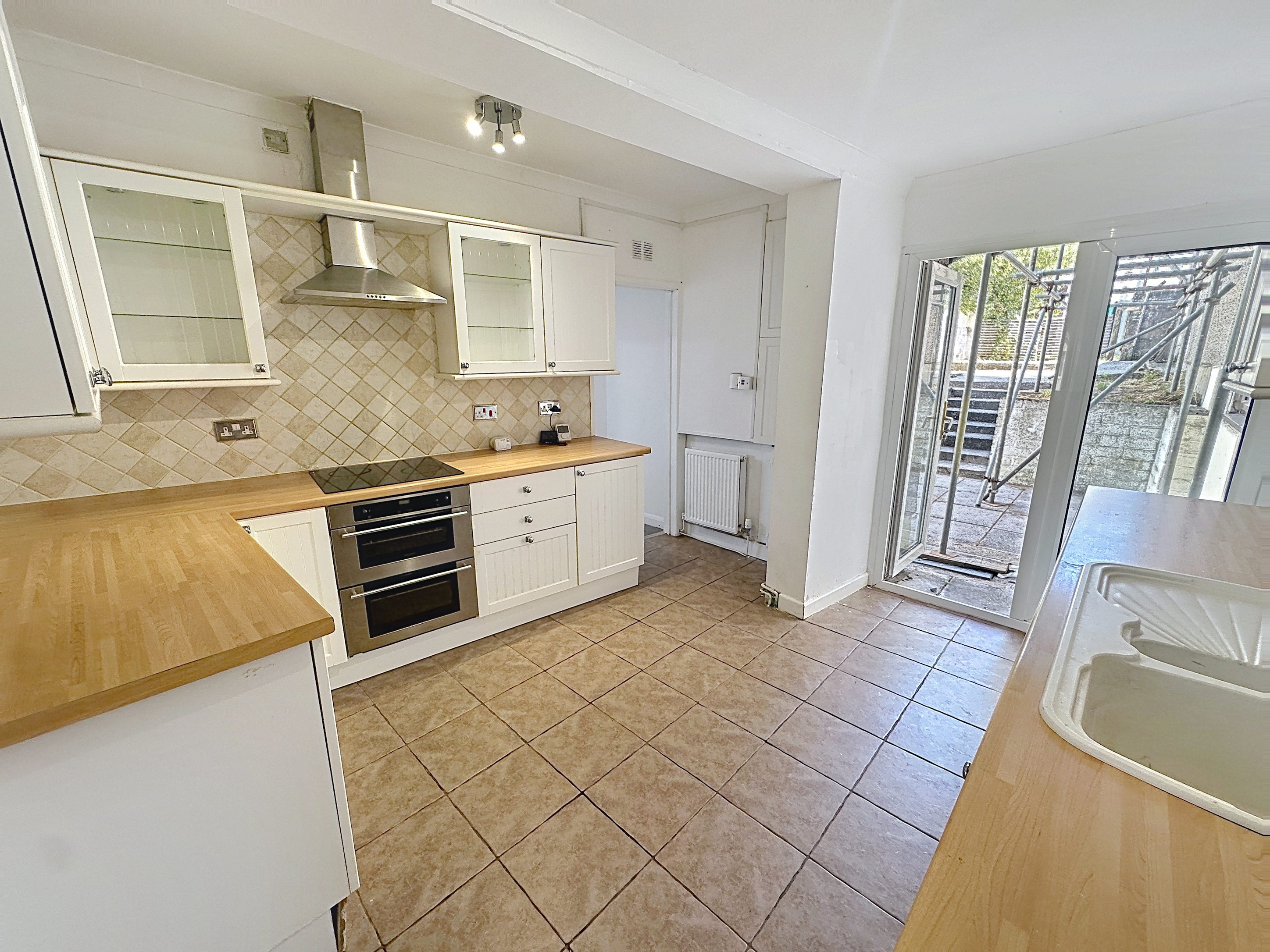 Neath Road, Resolven, SA11, photo 5