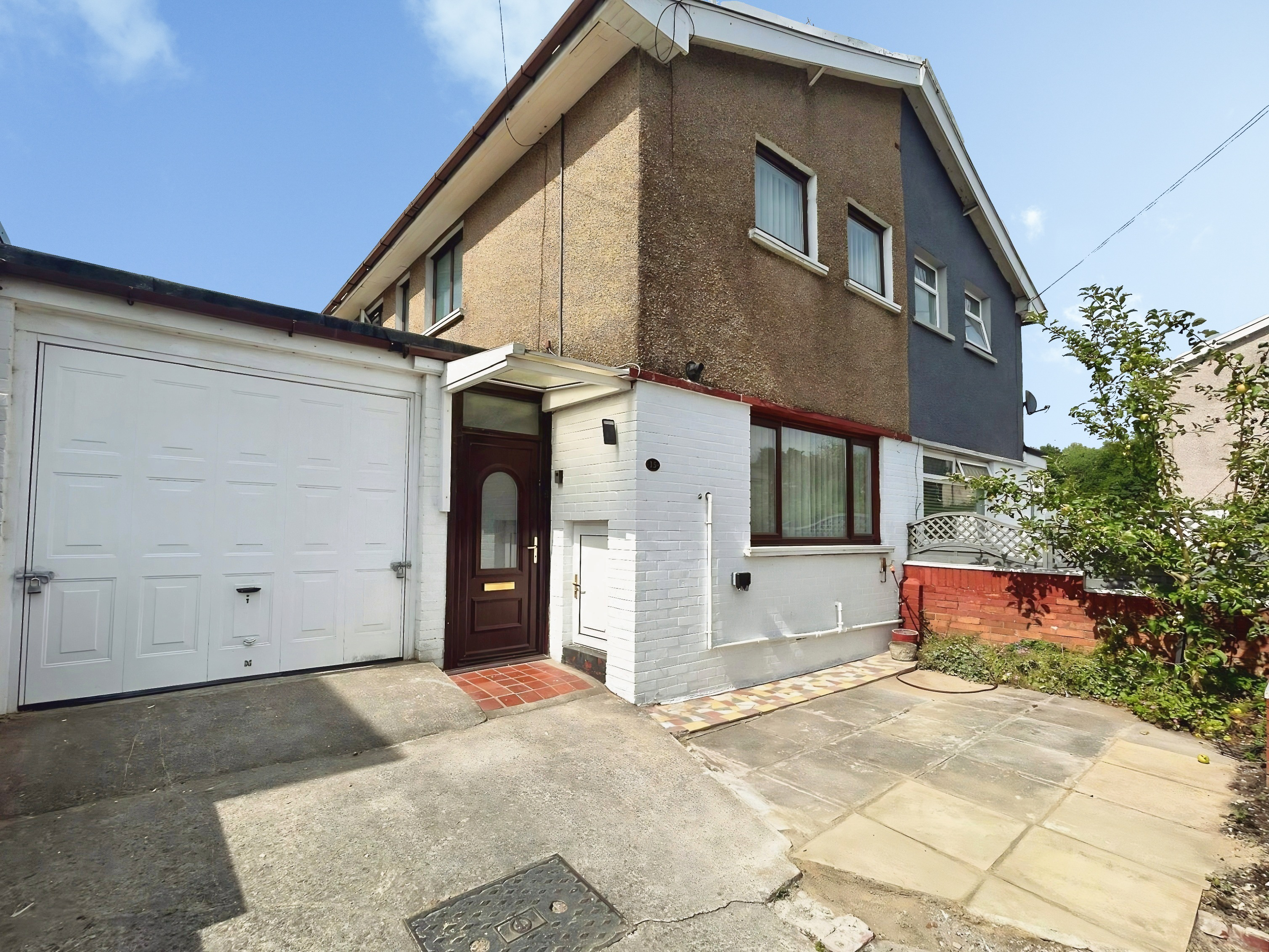 South View, Pencoed, CF35