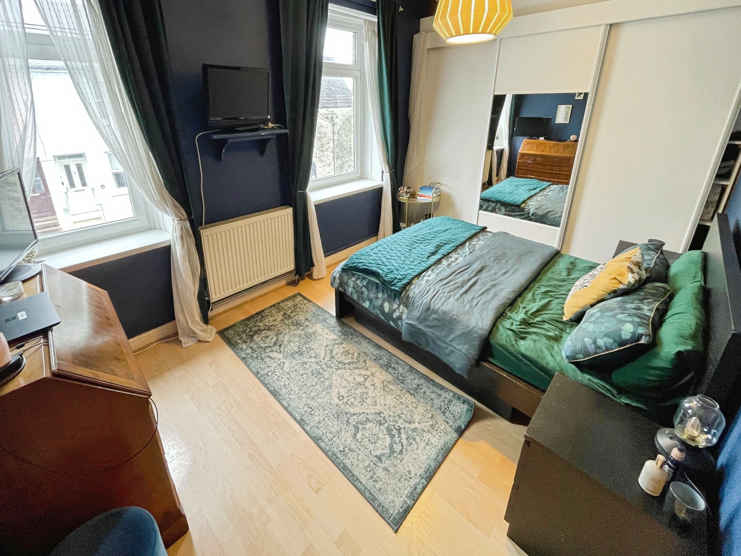 Newcastle Hill, Bridgend, CF31, photo 5