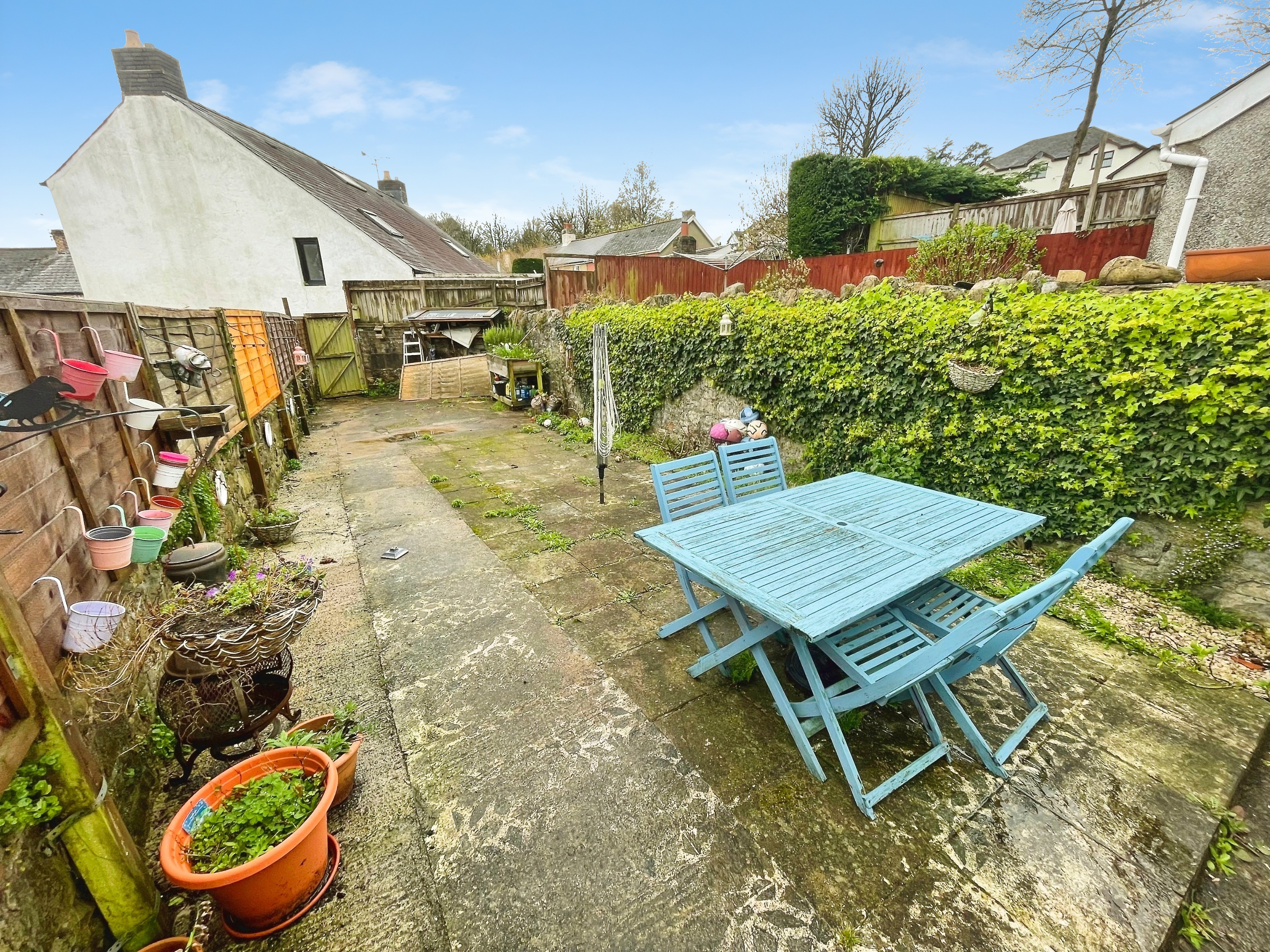 Newcastle Hill, Bridgend, CF31, photo 13