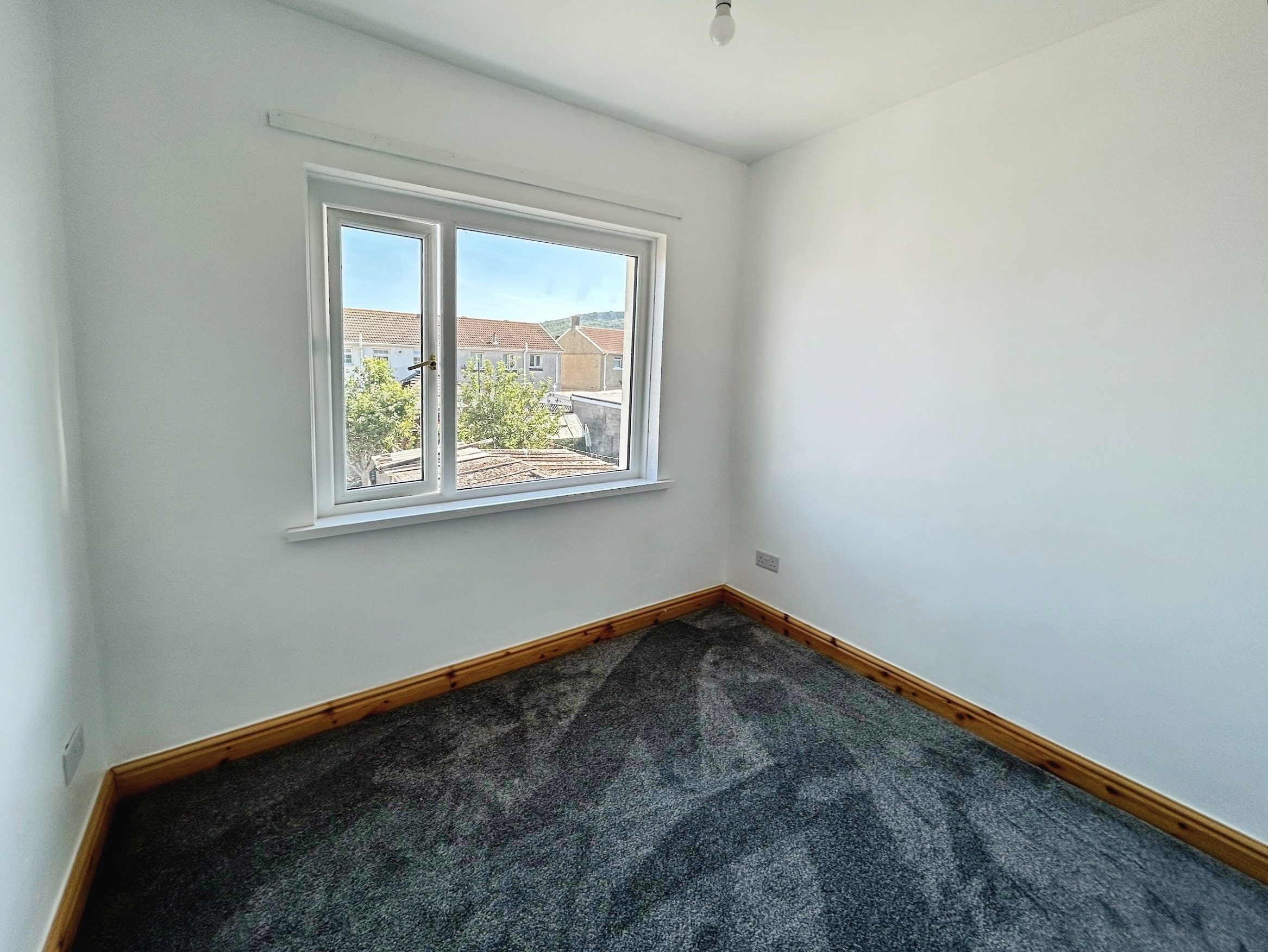 Stuart Close, Port Talbot, SA12, photo 7