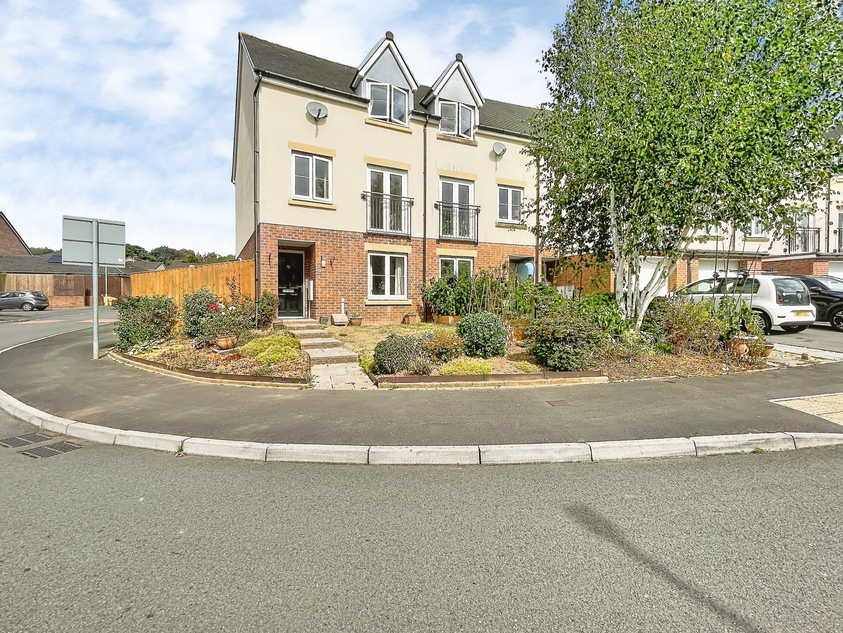 Wood Green, Bridgend, CF31