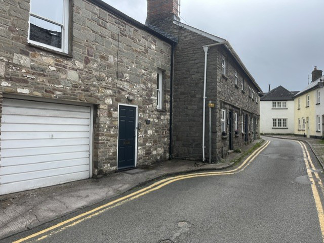 Llangattock, The Old Six Bells, NP8