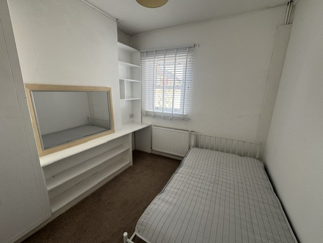 127 Clive Road, Canton, CF5, photo 2