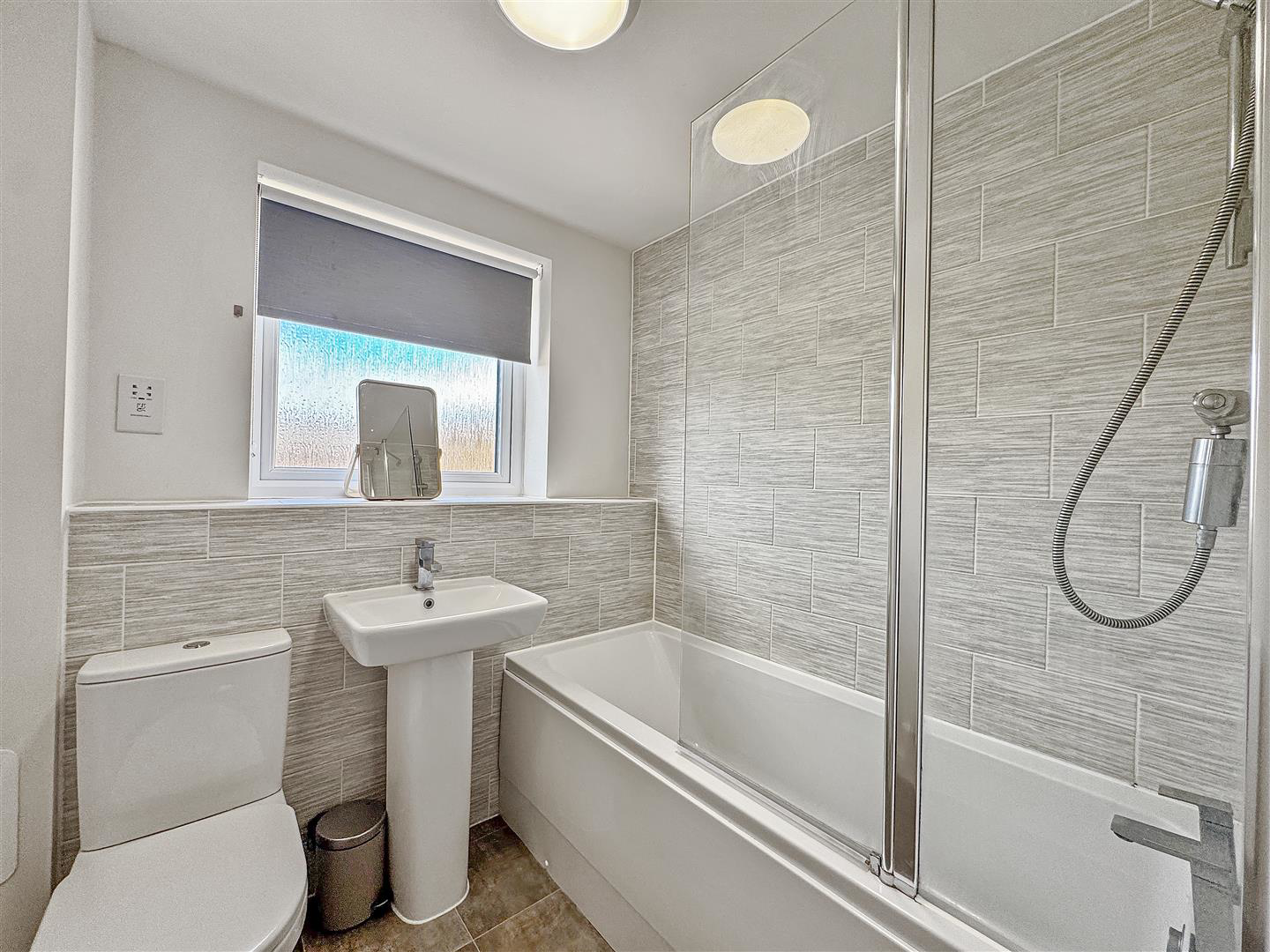 Teviot Drive, Lubbesthorpe., photo 8