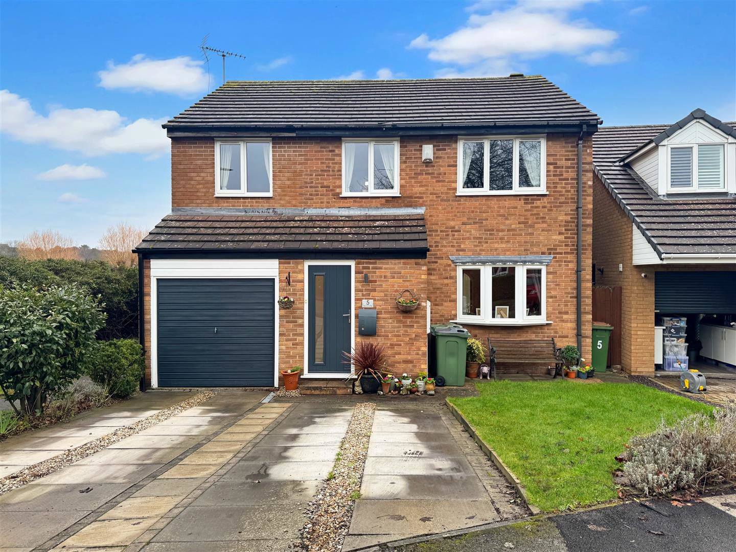 Field Close, Littlethorpe.
