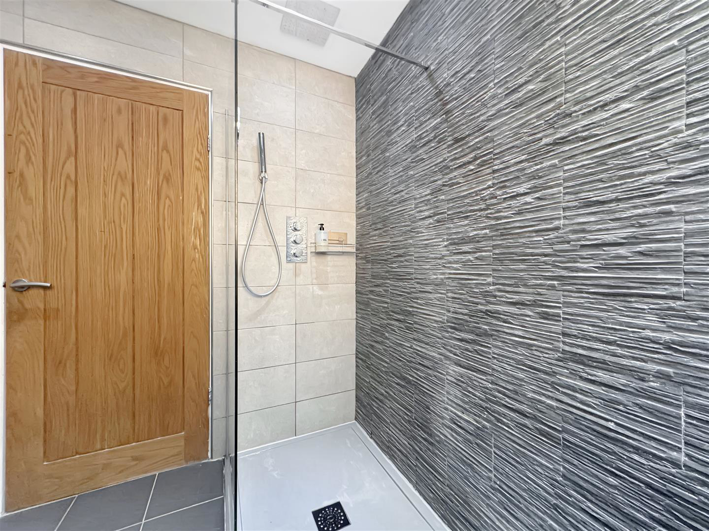 Calver Crescent, Sapcote., photo 14