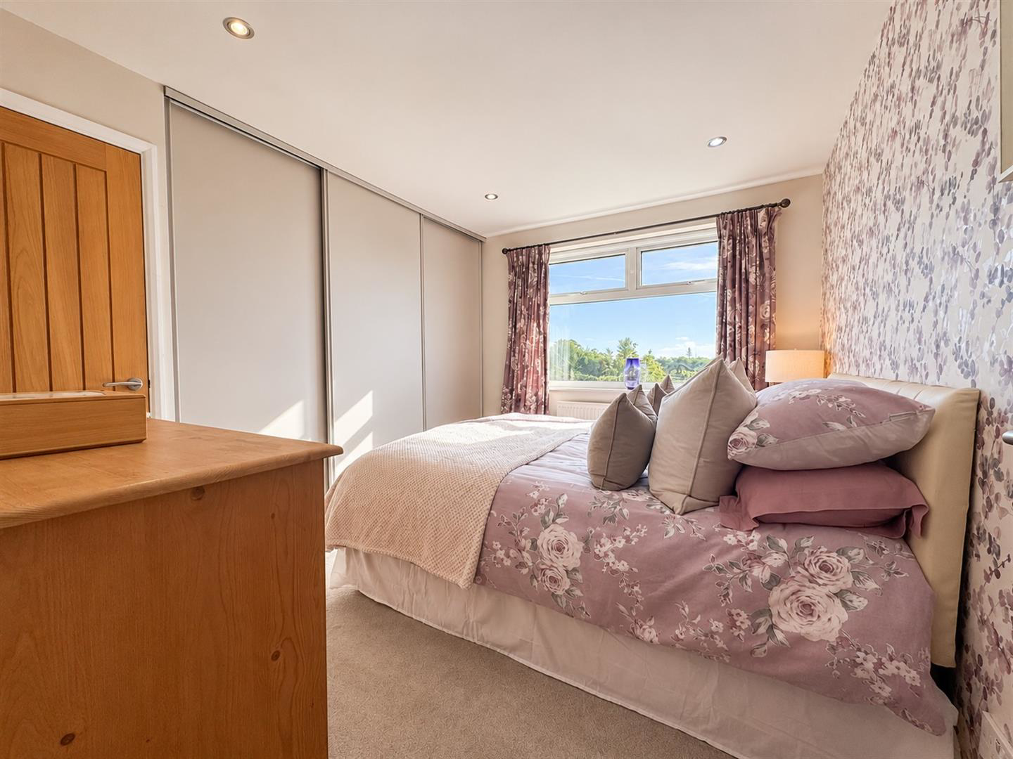 Calver Crescent, Sapcote., photo 9