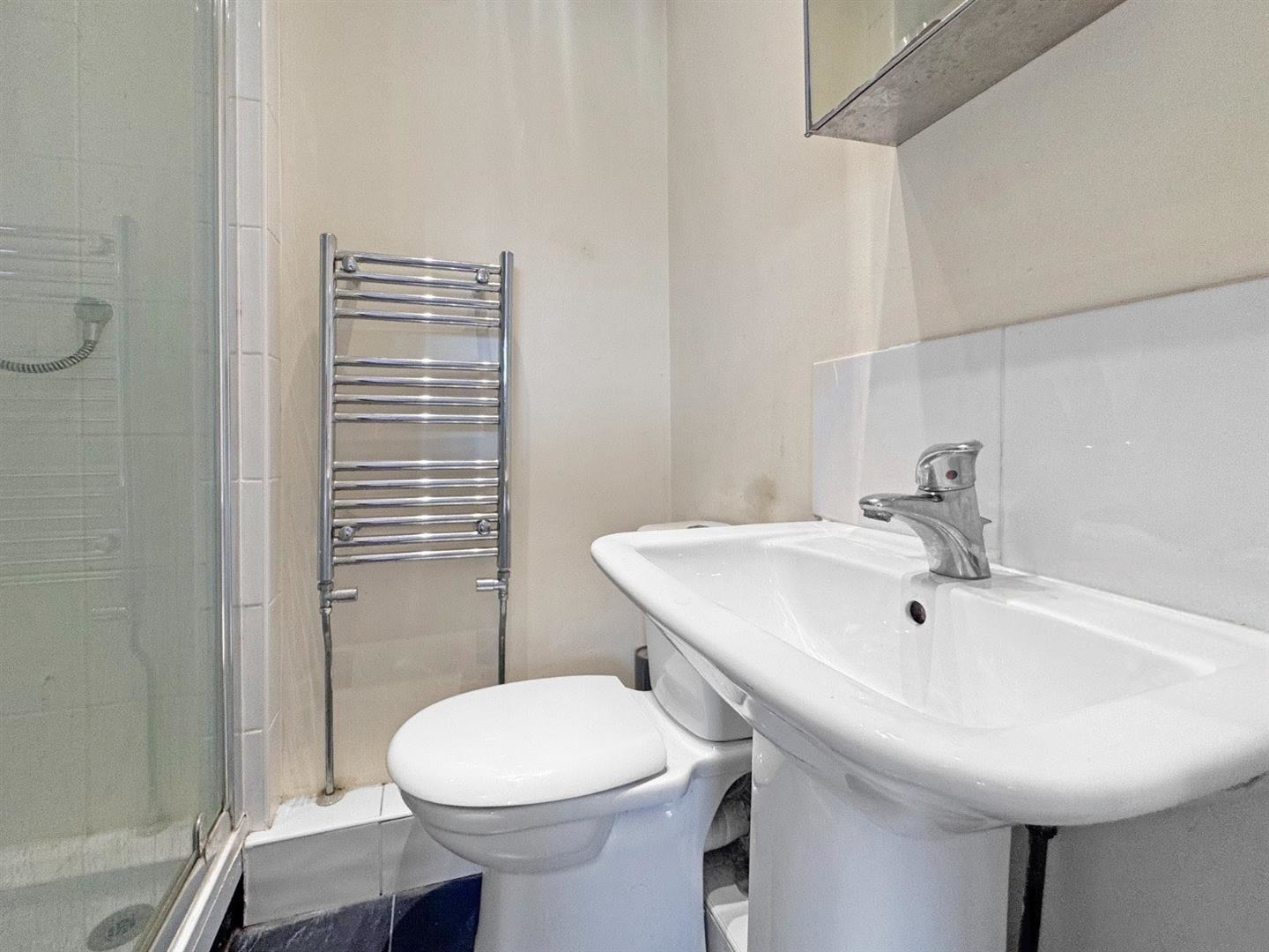 Burrows Close, Narborough, Leicester, photo 18