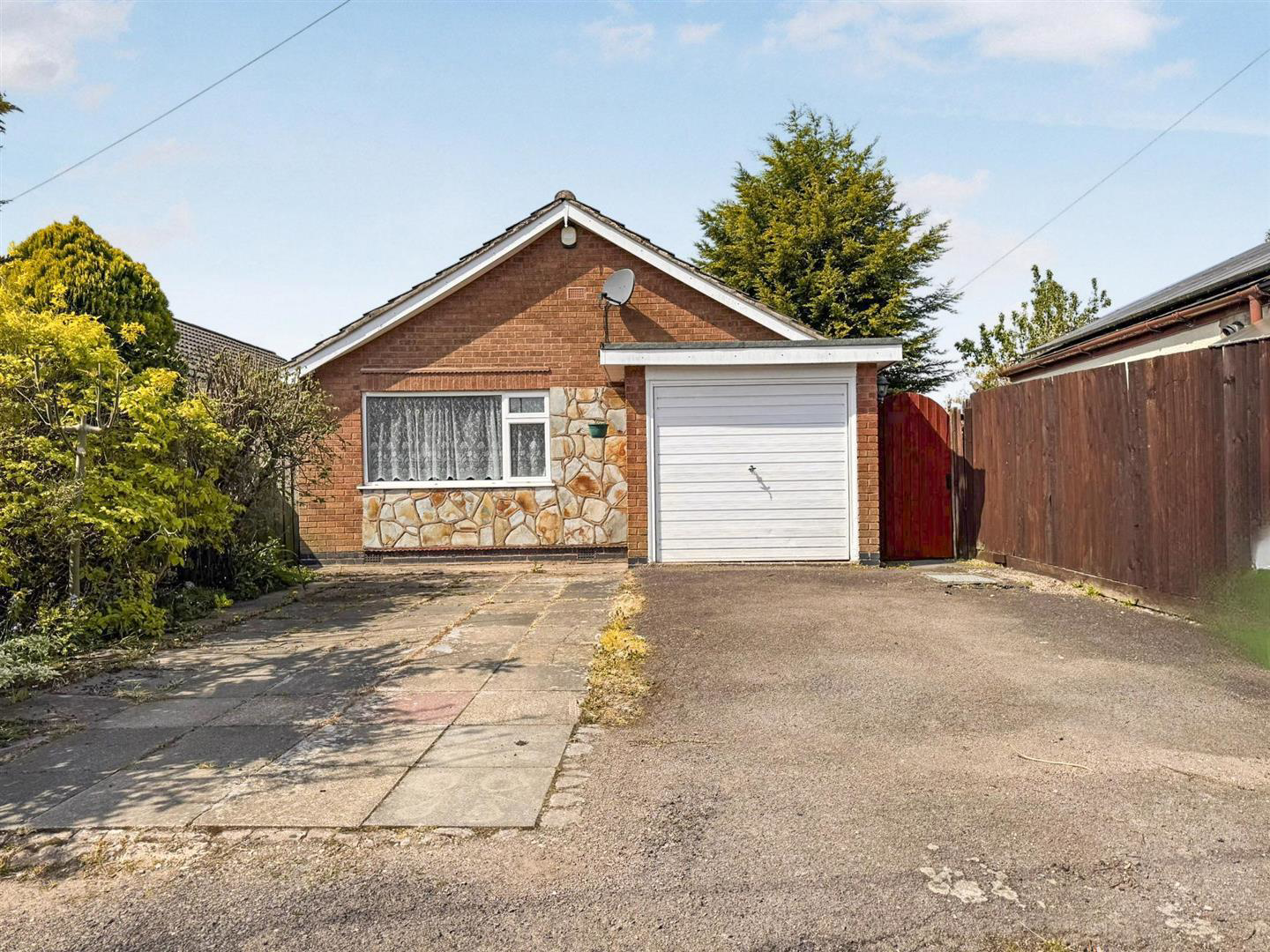 Hillsborough Crescent, Glen Parva, Leicester