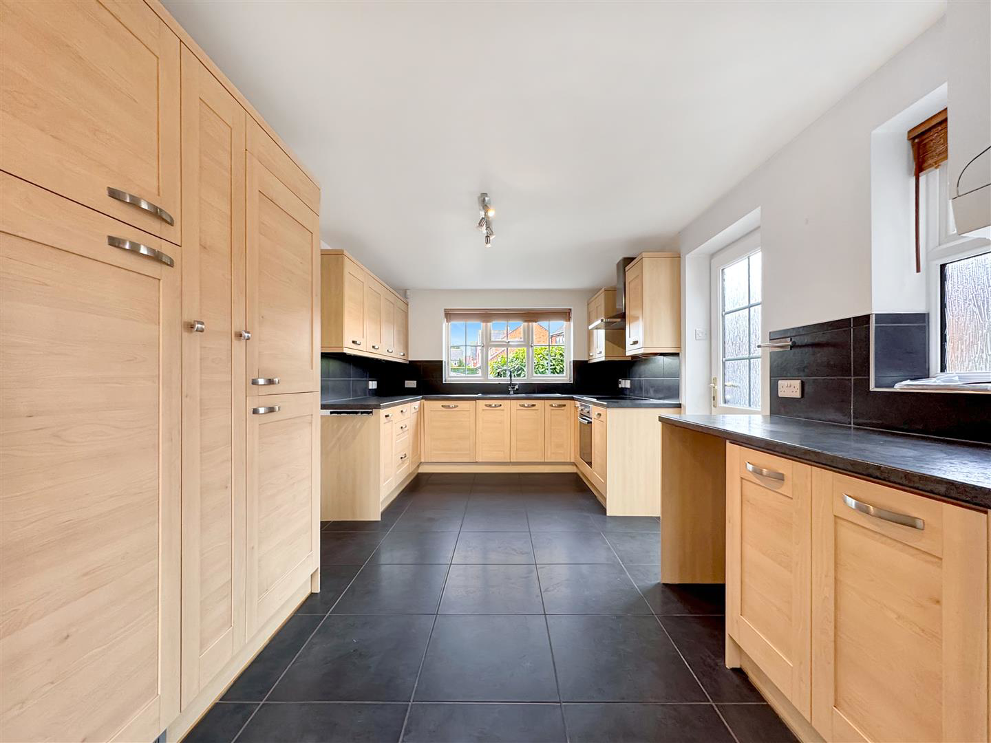 Scalborough Close, Countesthorpe., photo 6