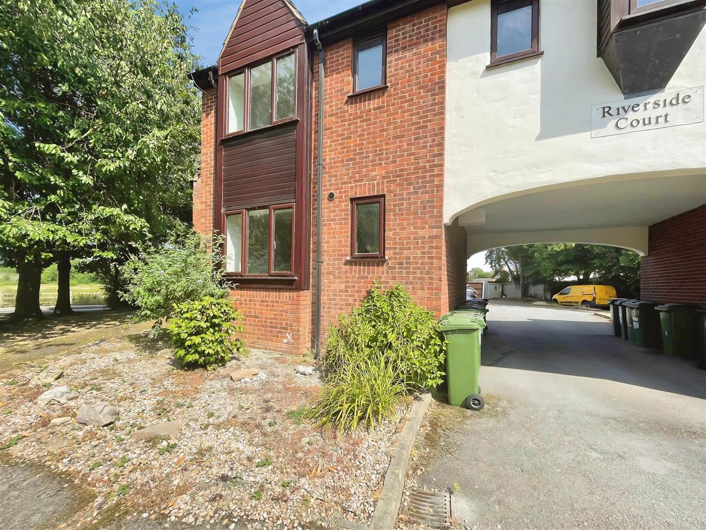 Riverside Court, Littlethorpe