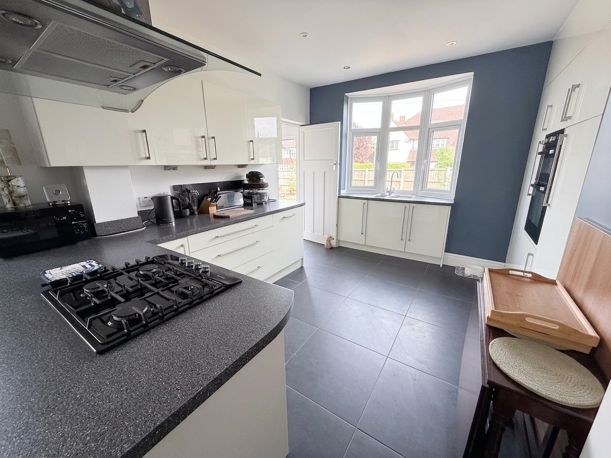 Glenfield Road, Leicester, LE3, photo 10