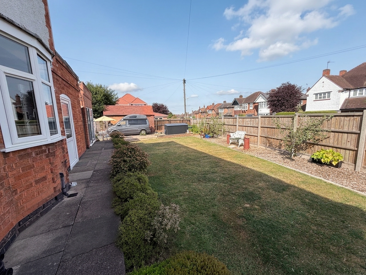 Glenfield Road, Leicester, LE3, photo 22