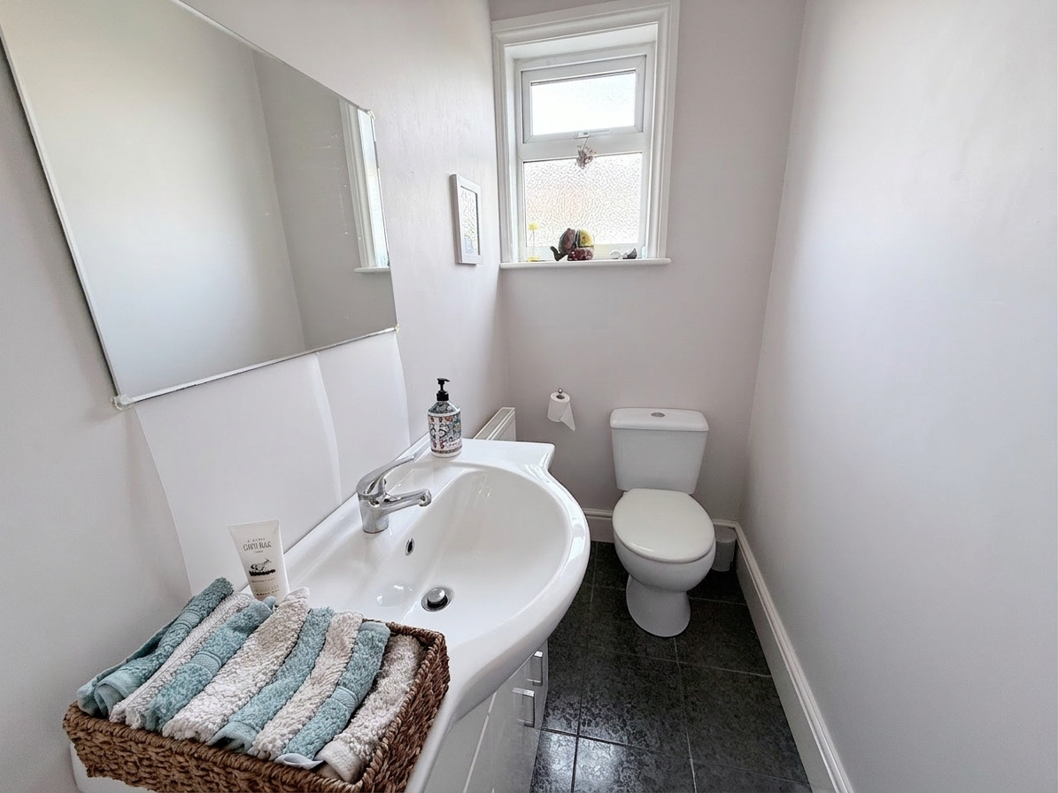 Glenfield Road, Leicester, LE3, photo 11