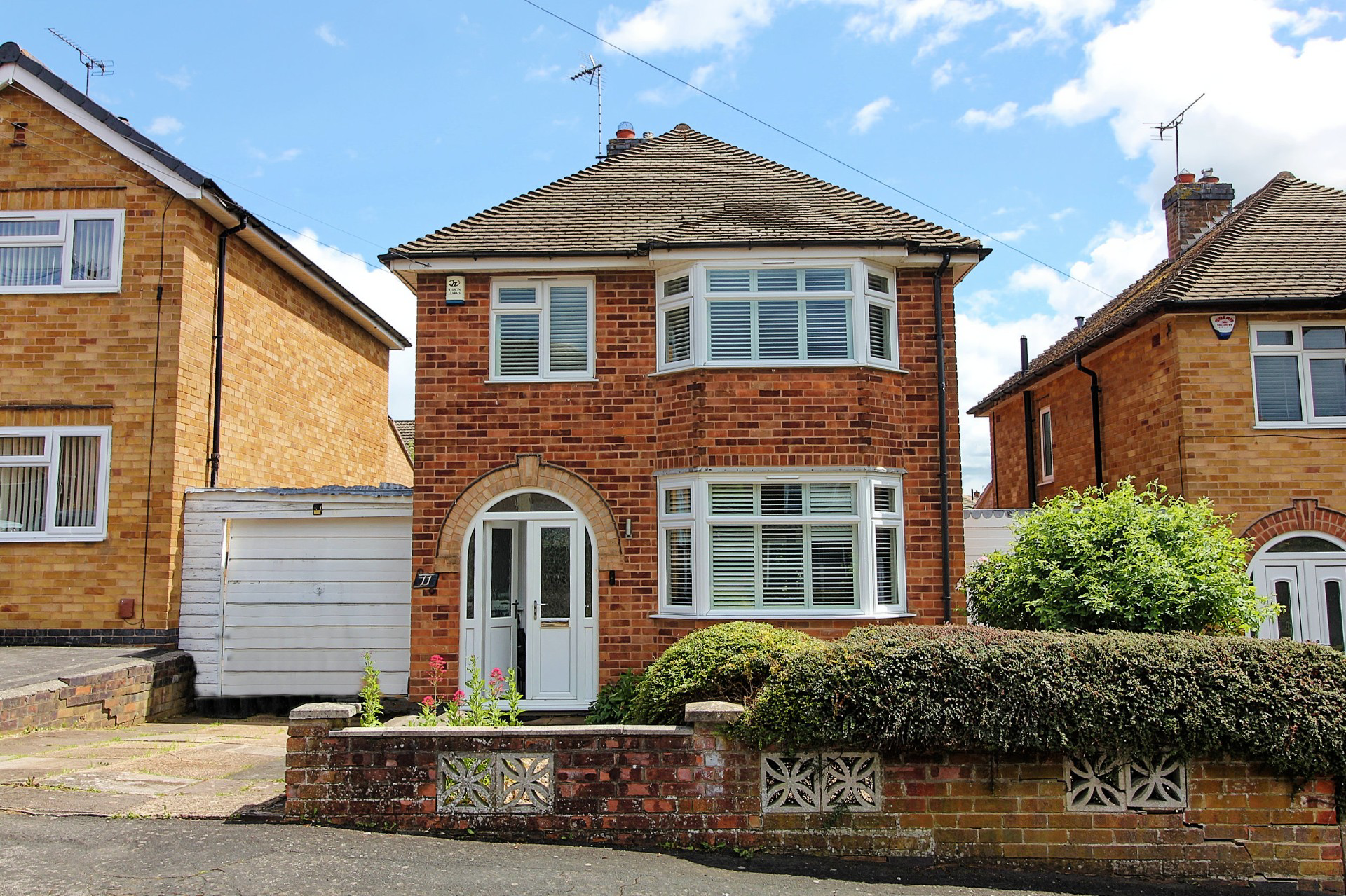 Bourton Crescent, Oadby, LE2