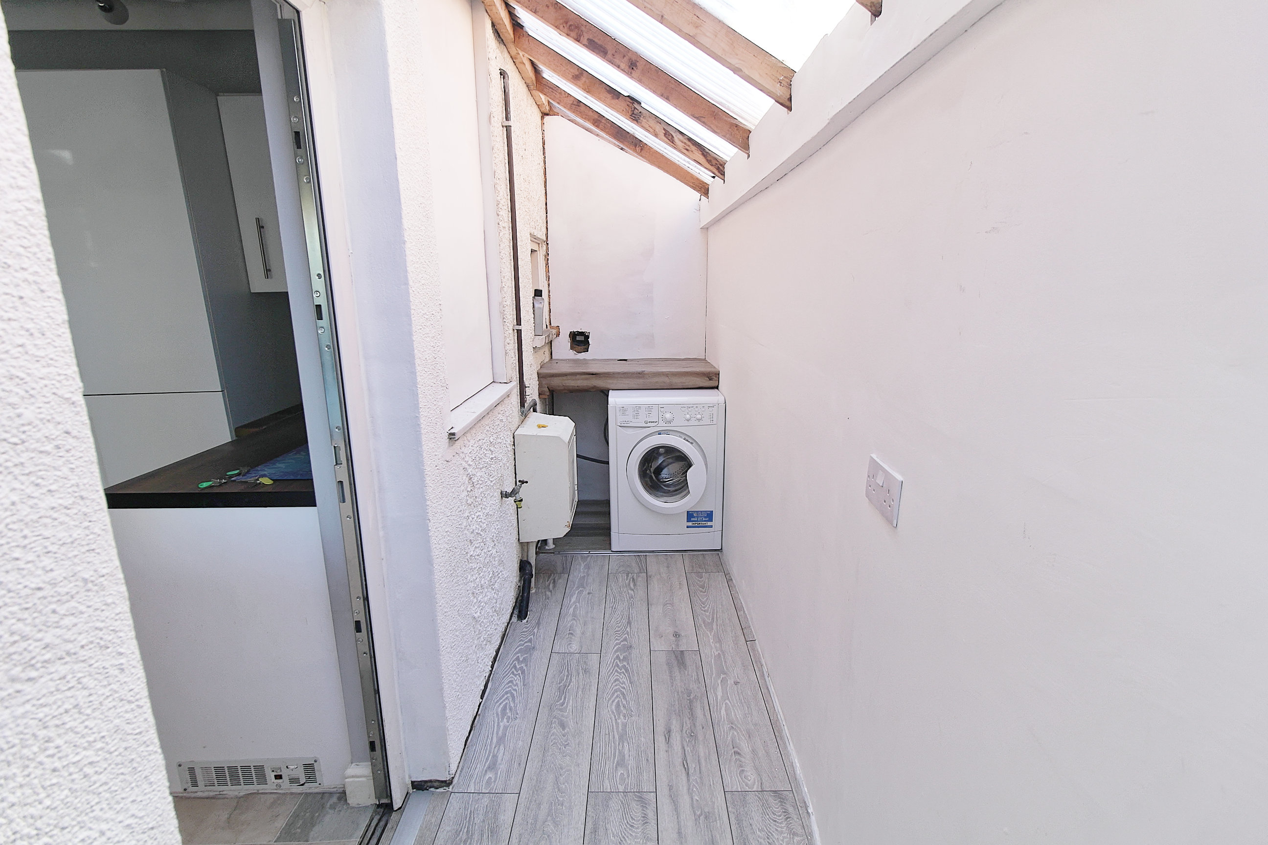 Photo 16