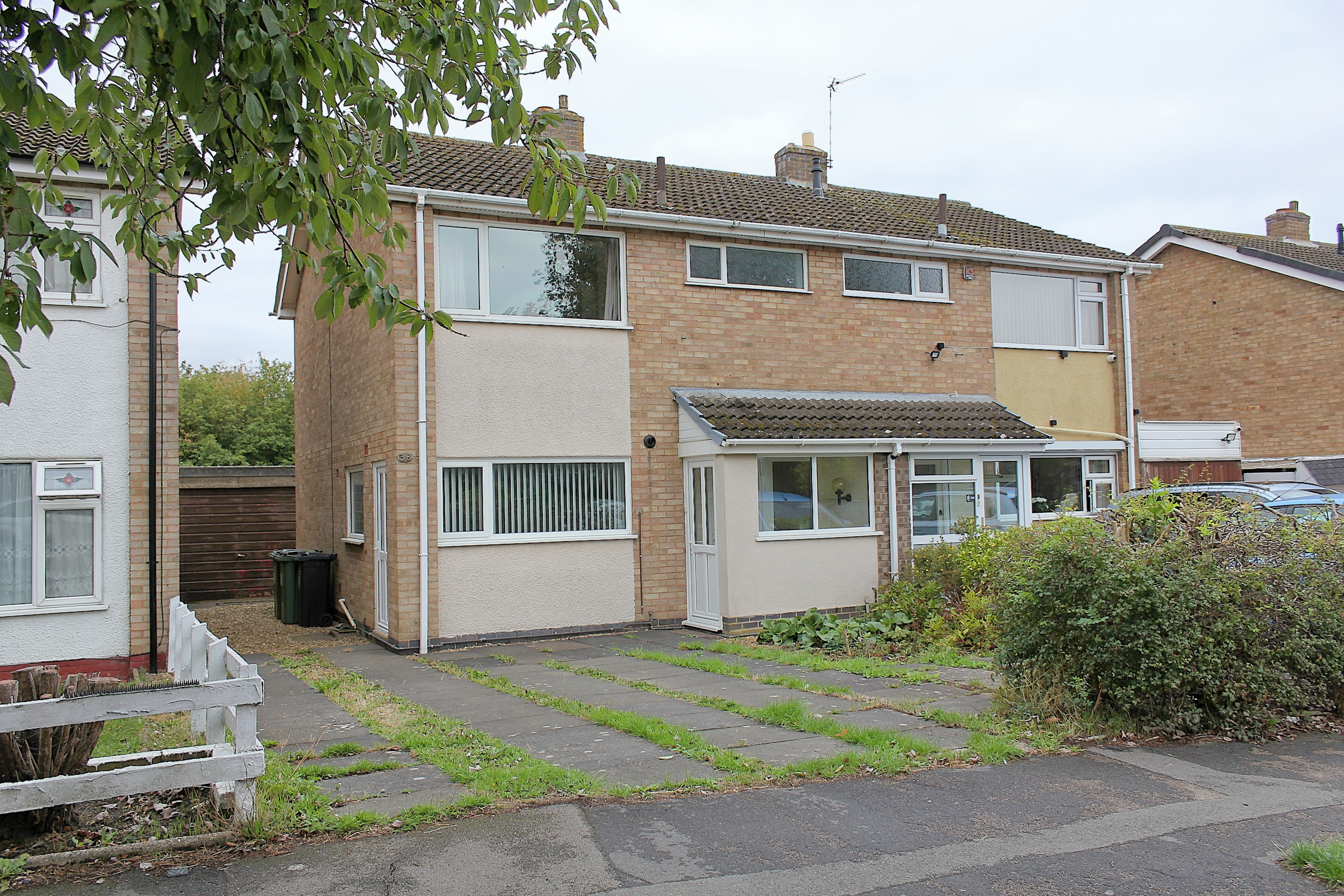 Coombe Rise, Oadby, LE2