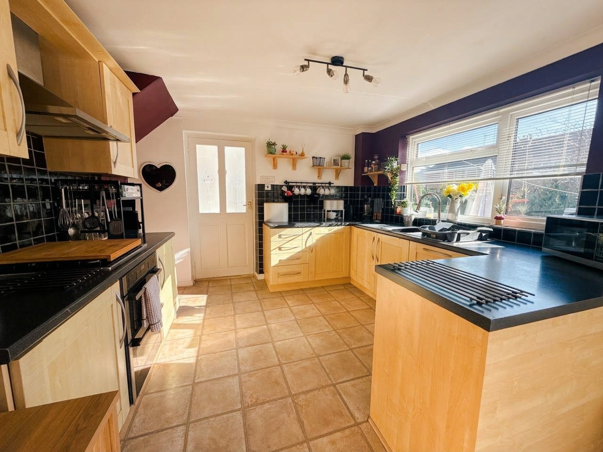 Dorchester Close, Wigston, LE18, photo 9
